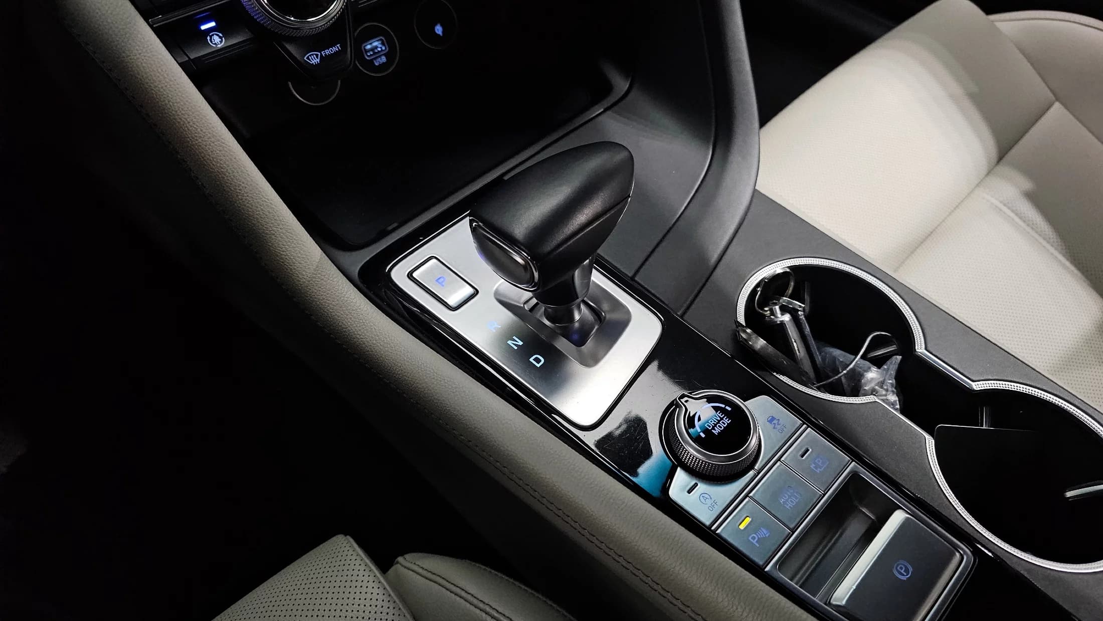 Genesis G70 Gasoline 2.0T 2WD, 2022 г. 48180 км. — фото 9