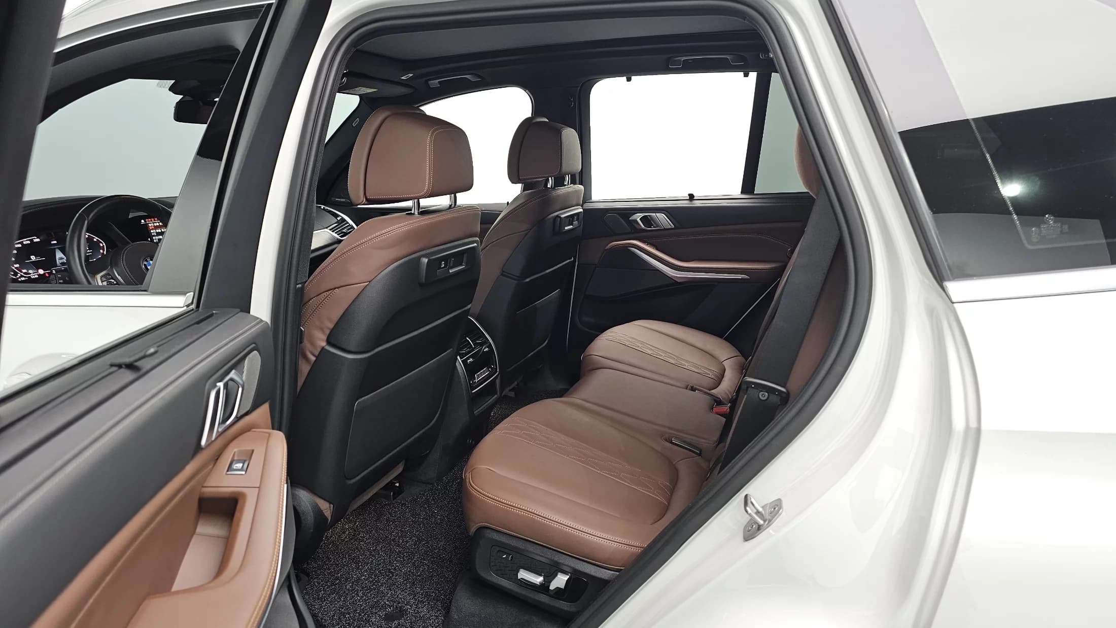 BMW X5 xDrive 40i M Sport, 2023 г. 15645 км. — фото 12