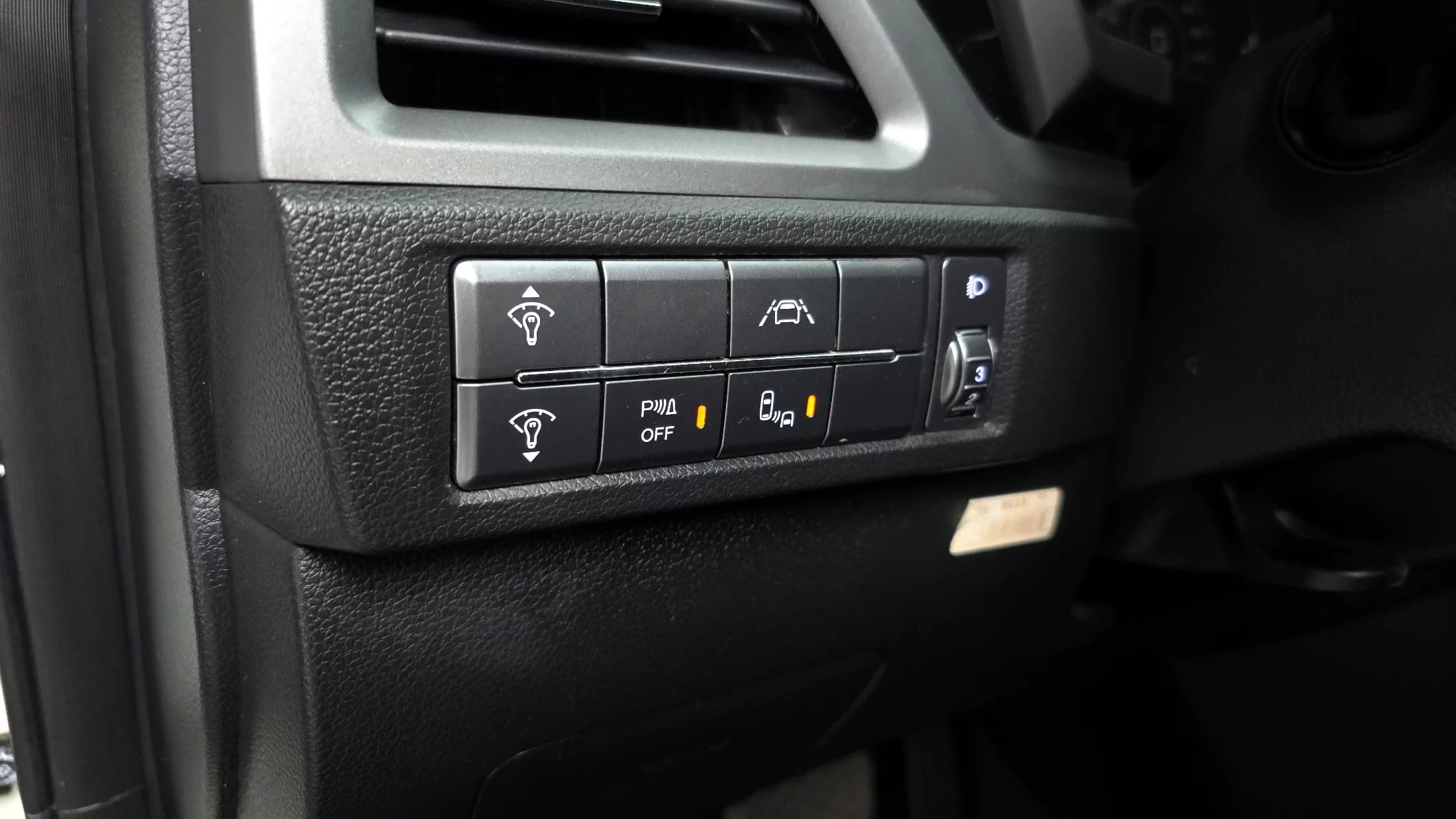 SsangYong KORANDO Gasoline 1.5 2WD R-Plus, 2021 г. 26435 км. — фото 17