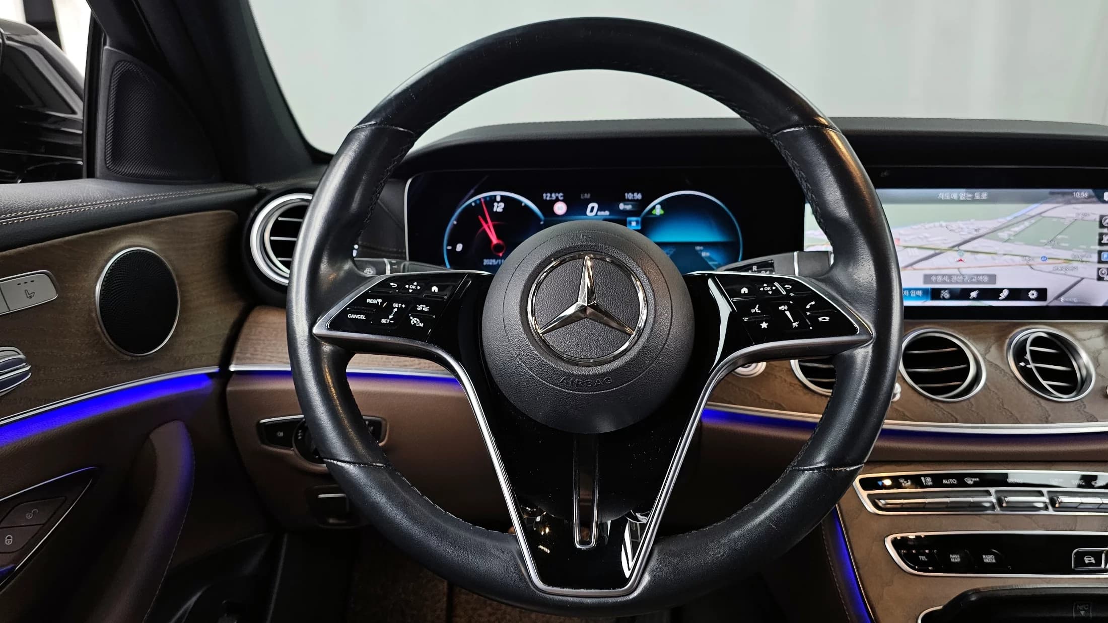 Mercedes-Benz E-Class E220d 4MATIC Exclusive, 2021 г. 100658 км. — фото 13