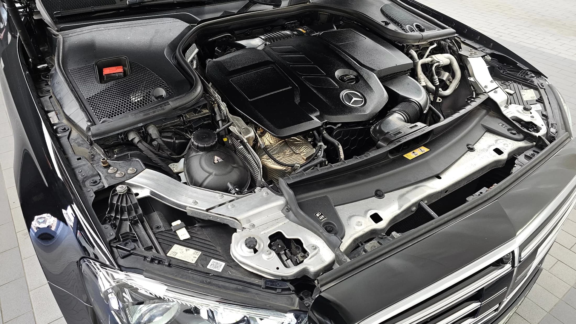 Mercedes-Benz E-Class E220d 4MATIC Exclusive, 2021 г. 100658 км. — фото 6