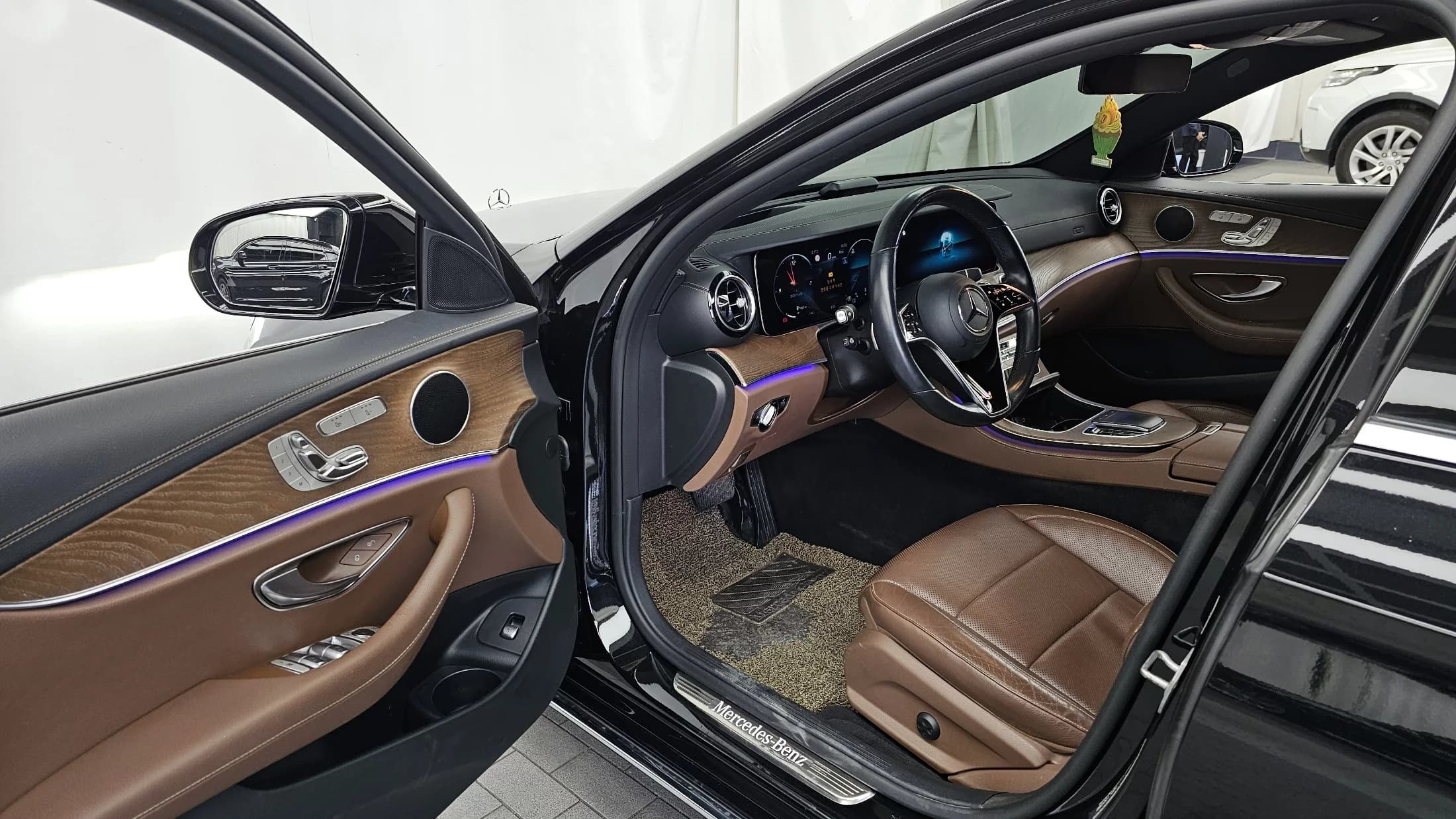 Mercedes-Benz E-Class E220d 4MATIC Exclusive, 2021 г. 100658 км. — фото 10