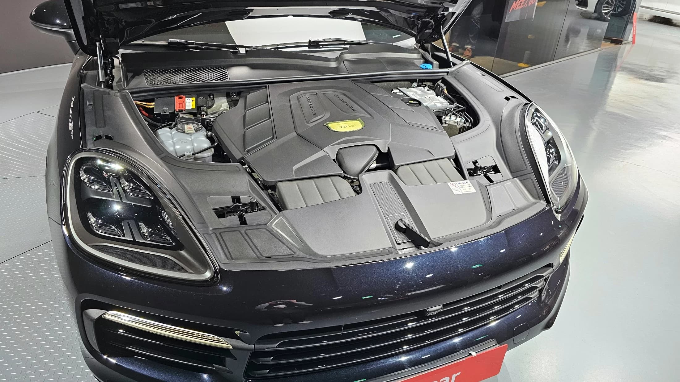 Porsche CAYENNE 3.0 Coupe, 2021 г. 20170 км. — фото 6