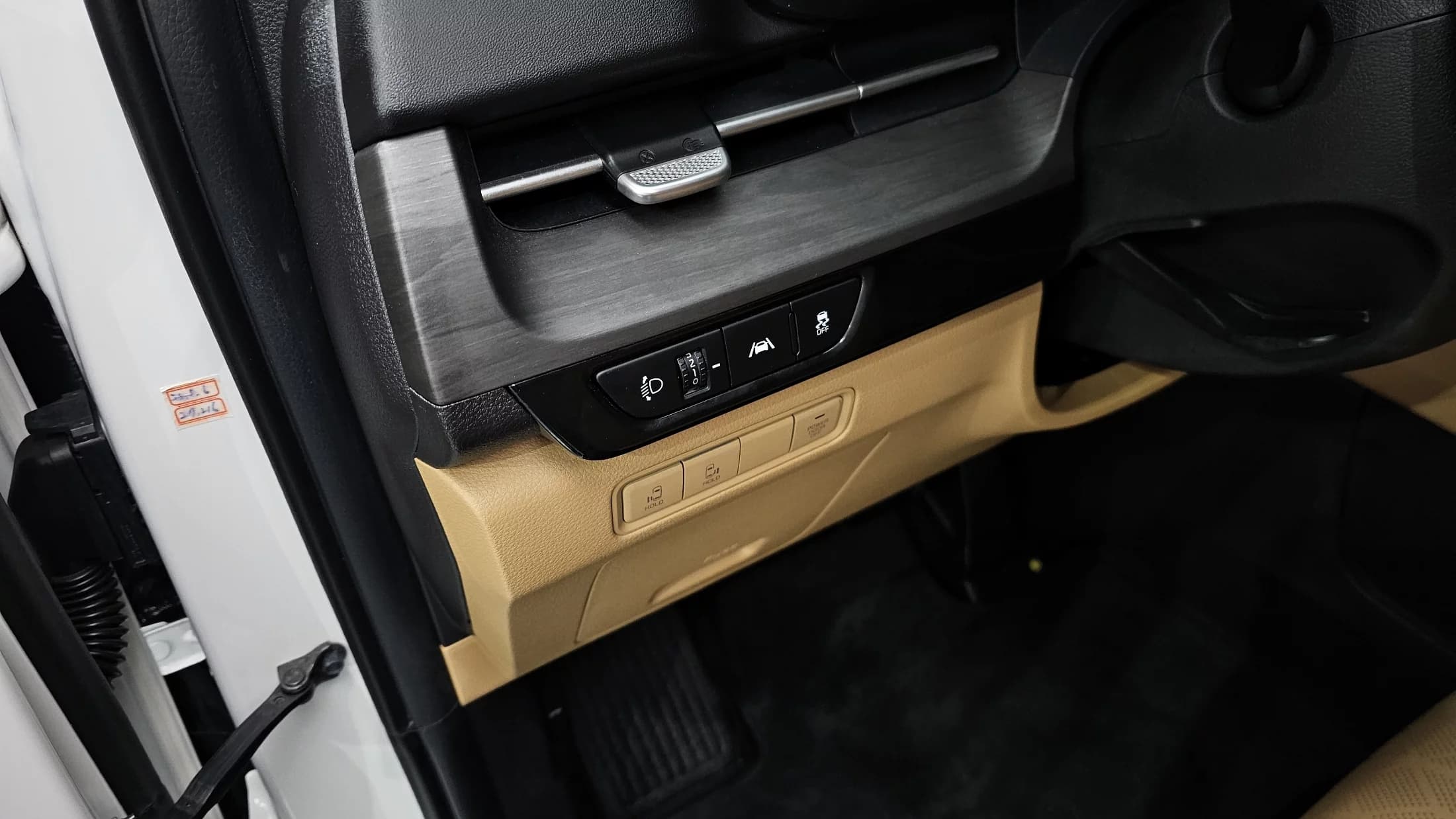 Kia Carnival 9-Seater Prestige, 2022 г. 37038 км. — фото 16