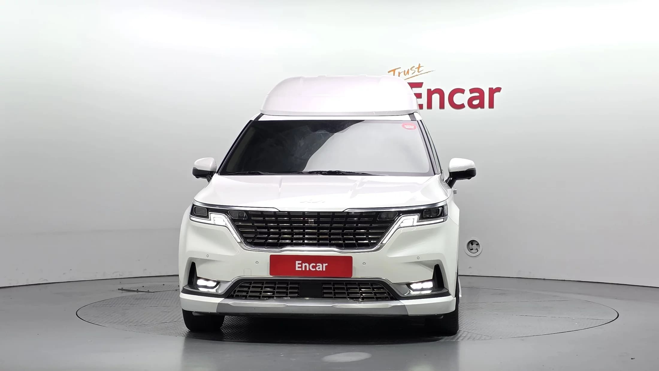 Kia Carnival 9-Seater Hi-Limousine Signature, 2021 г. 105195 км. — фото 3