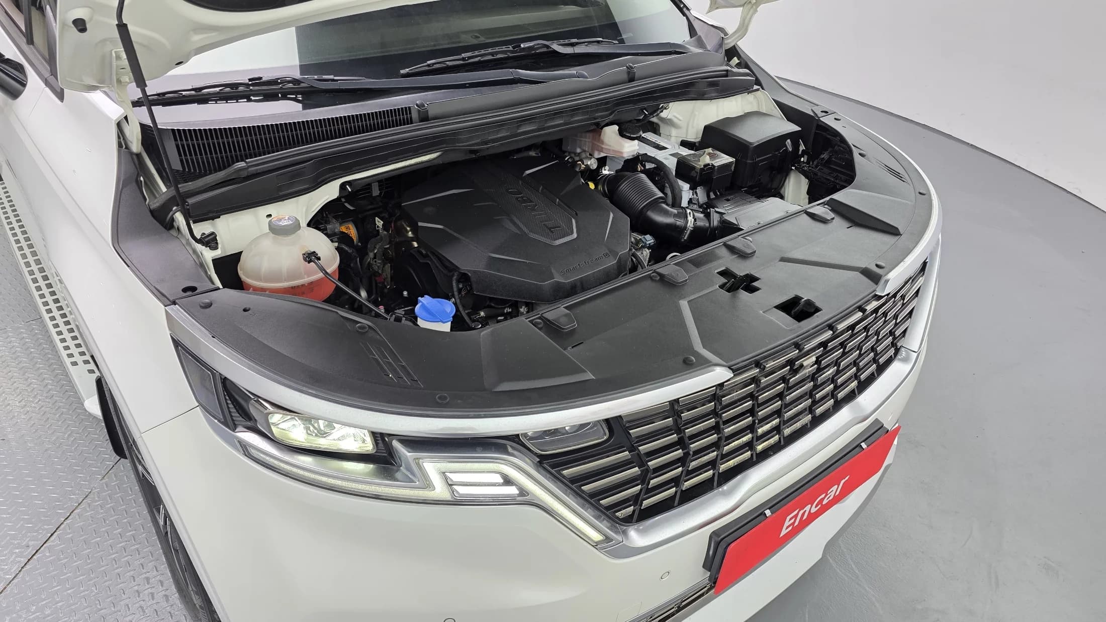 Kia Carnival 9-Seater Hi-Limousine Signature, 2021 г. 105195 км. — фото 6