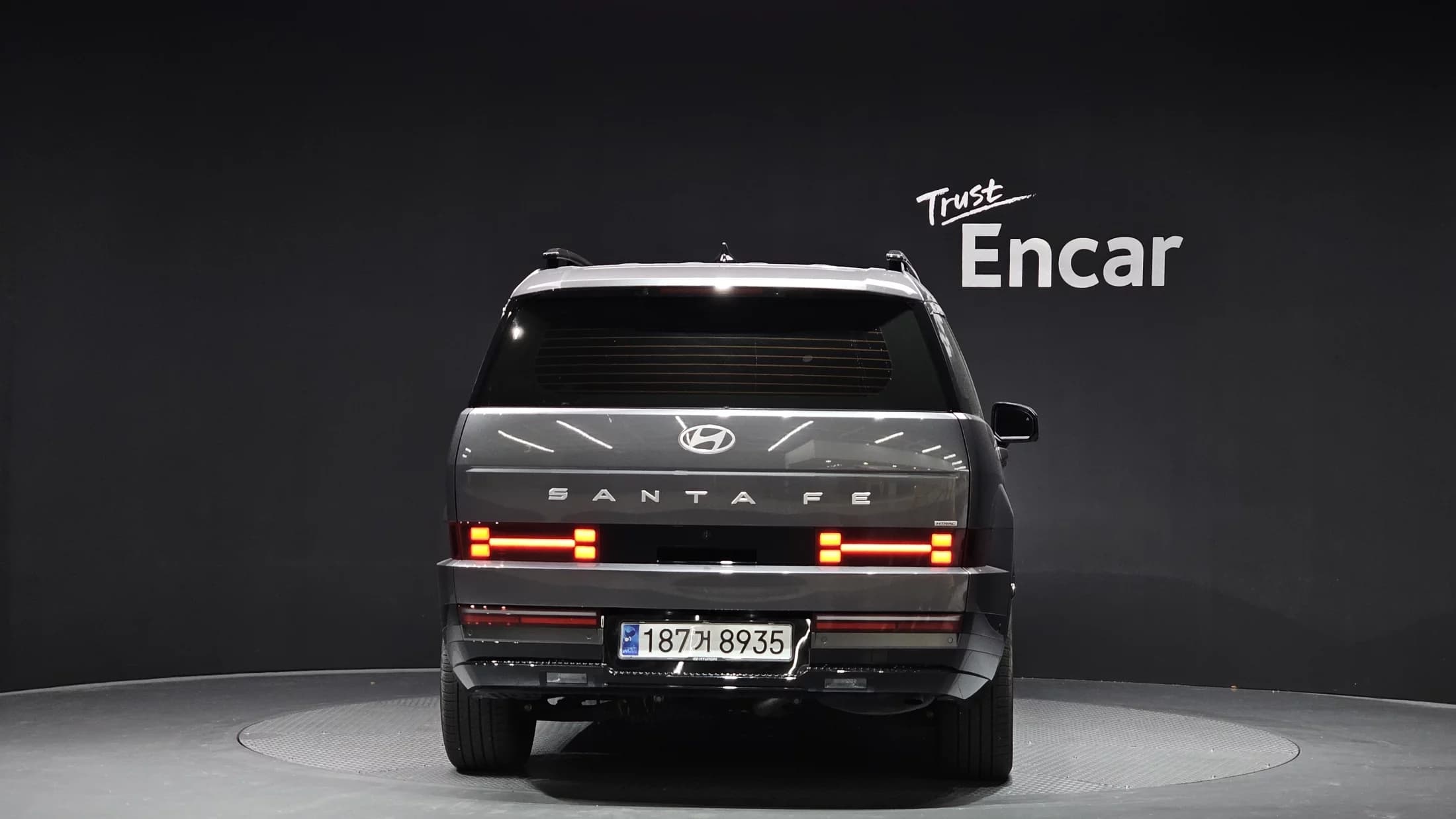 Hyundai Santa Fe HEV 1.6 4WD Calligraphy, гибрид, 2023 г. 24881 км. — фото 4
