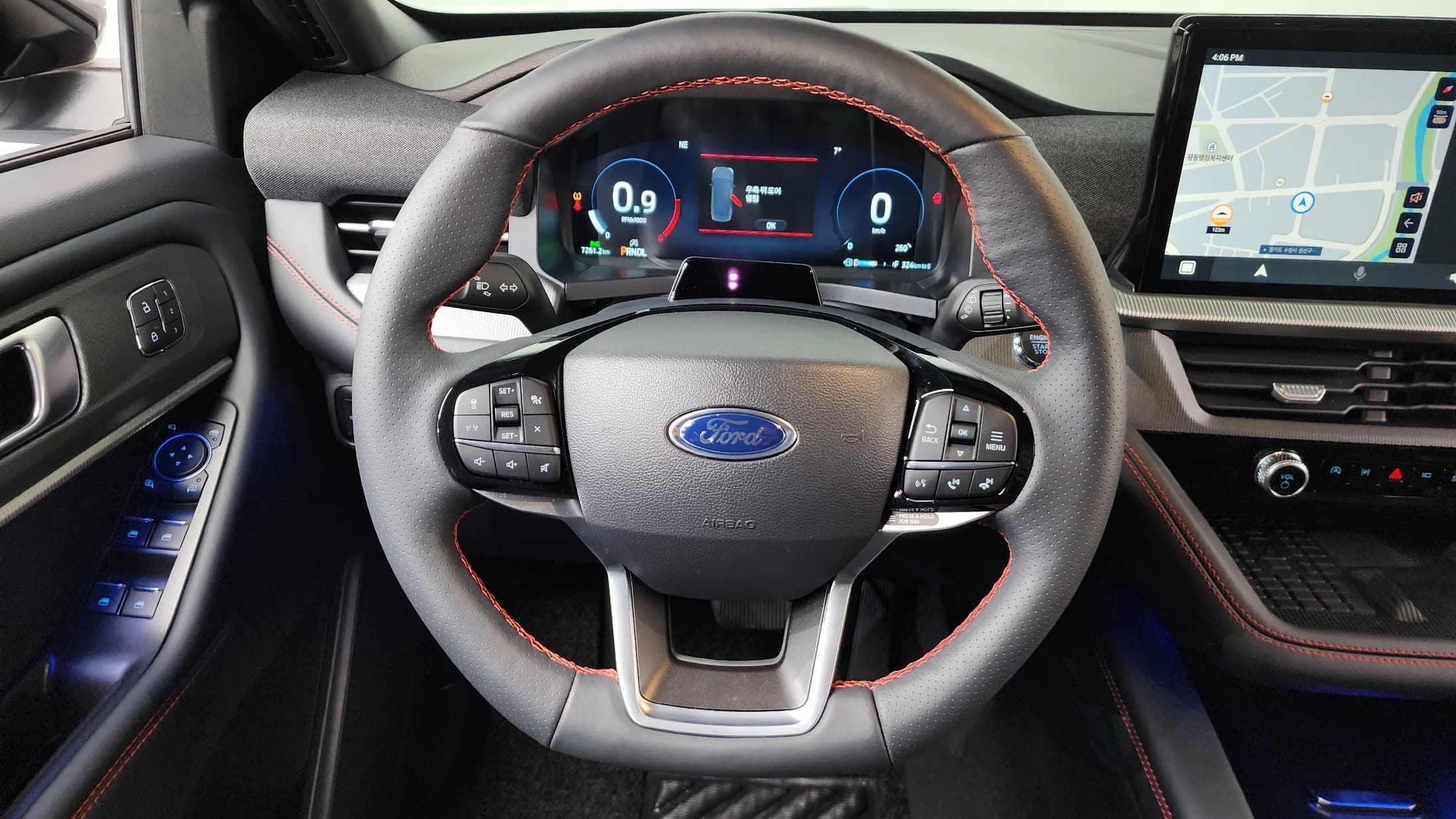 Ford EXPLORER 2.3 ST-Line 4WD, 2025 г. 7288 км. — фото 13