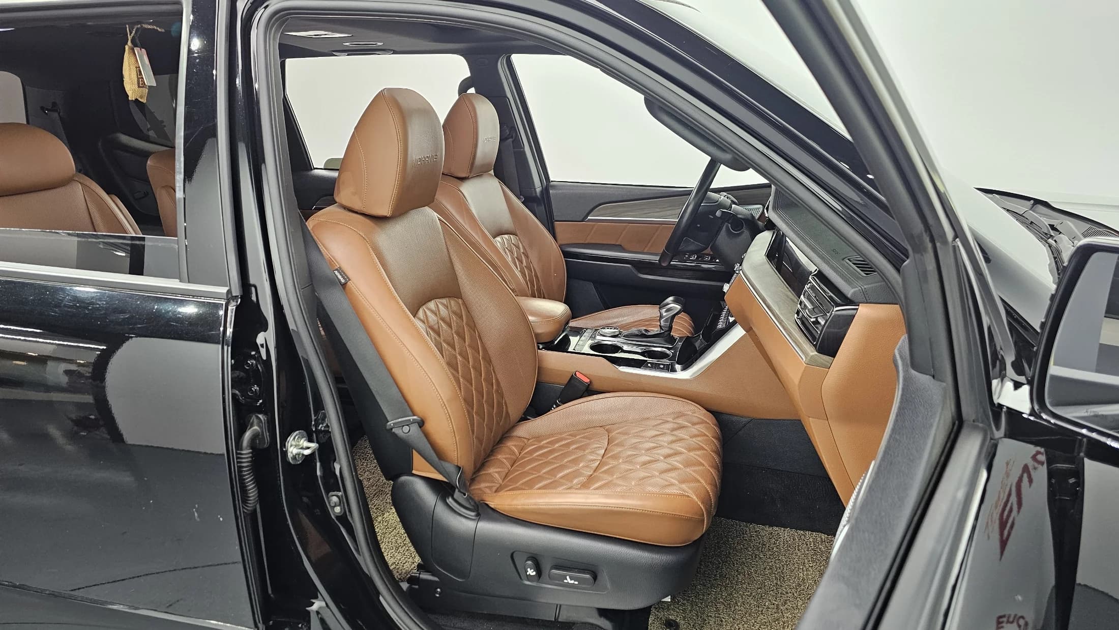 Kia Mohave Diesel 3.0 4WD 6-Seater Masters, 2022 г. 105614 км. — фото 11