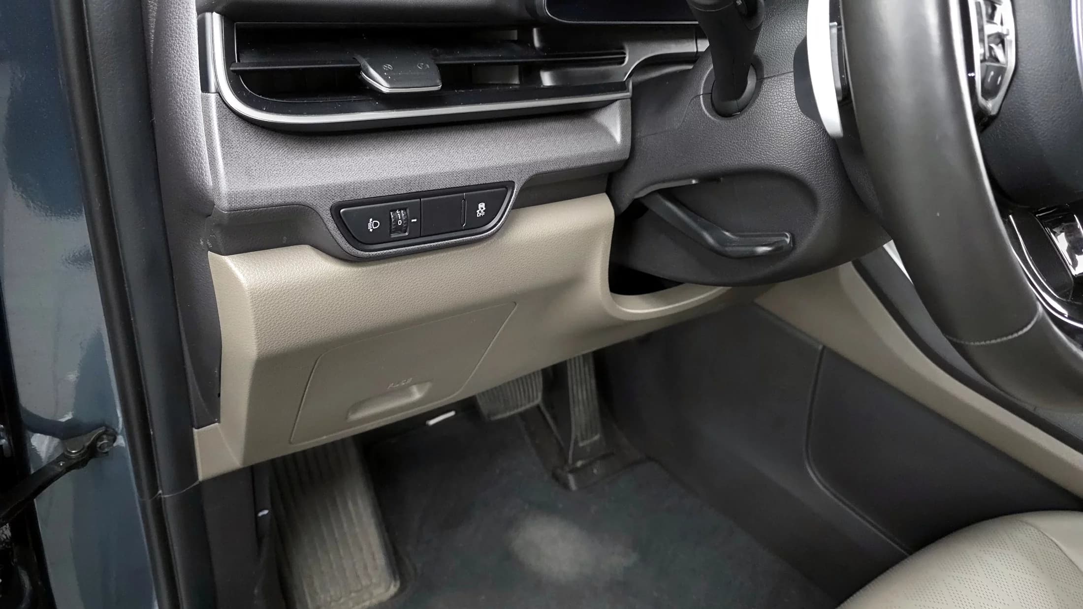 Kia Carnival 9-Seater Prestige, 2024 г. 49183 км. — фото 18