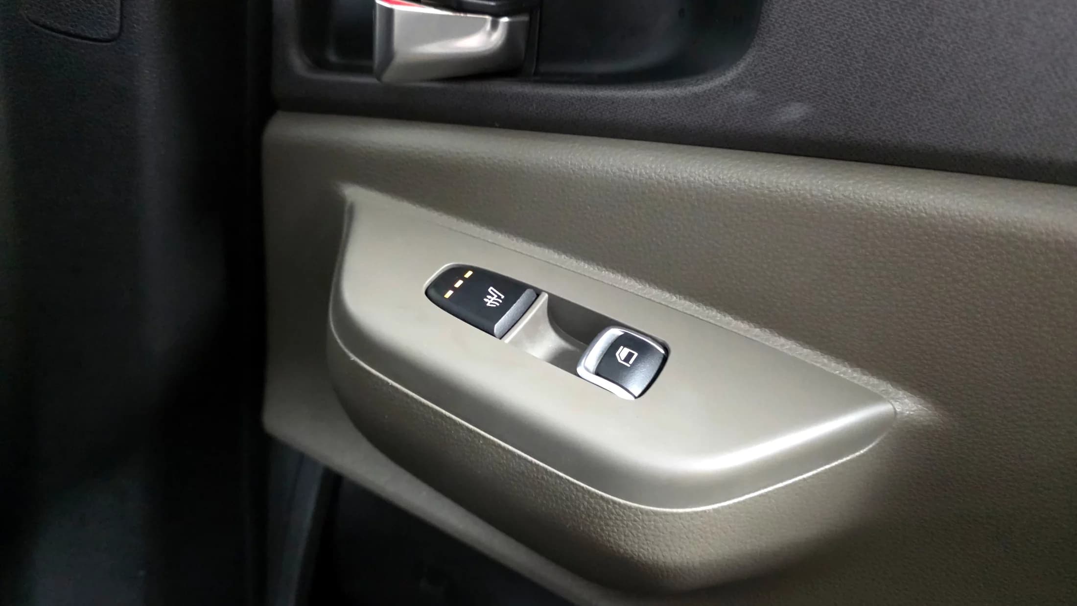 Kia Carnival 9-Seater Prestige, 2024 г. 49183 км. — фото 19