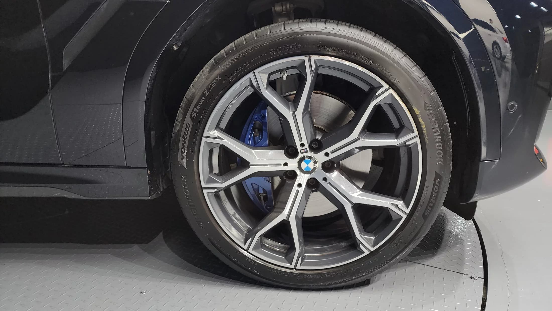 BMW X6 xDrive40i M Sport, 2021 г. 68790 км. — фото 5