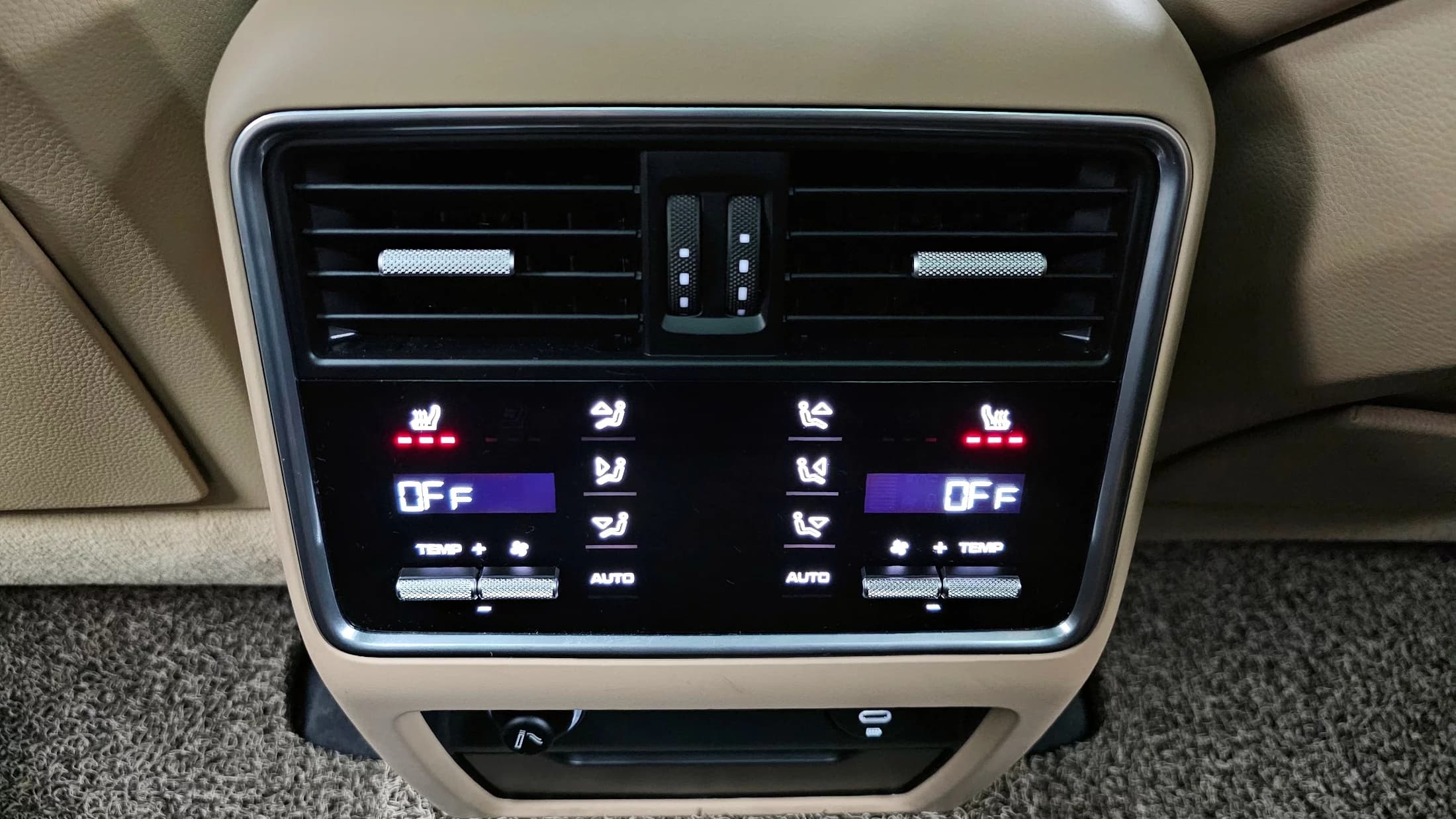 Porsche CAYENNE 3.0, 2021 г. 71463 км. — фото 18