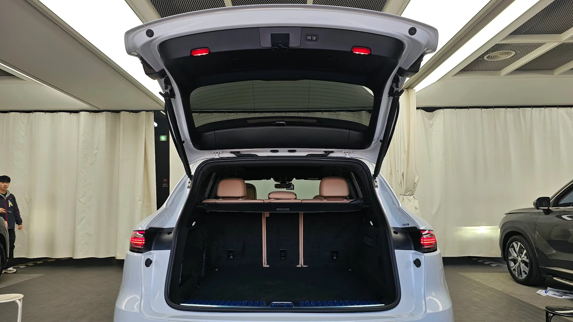 Porsche CAYENNE 3.0, 2021 г. 71463 км. — фото 20