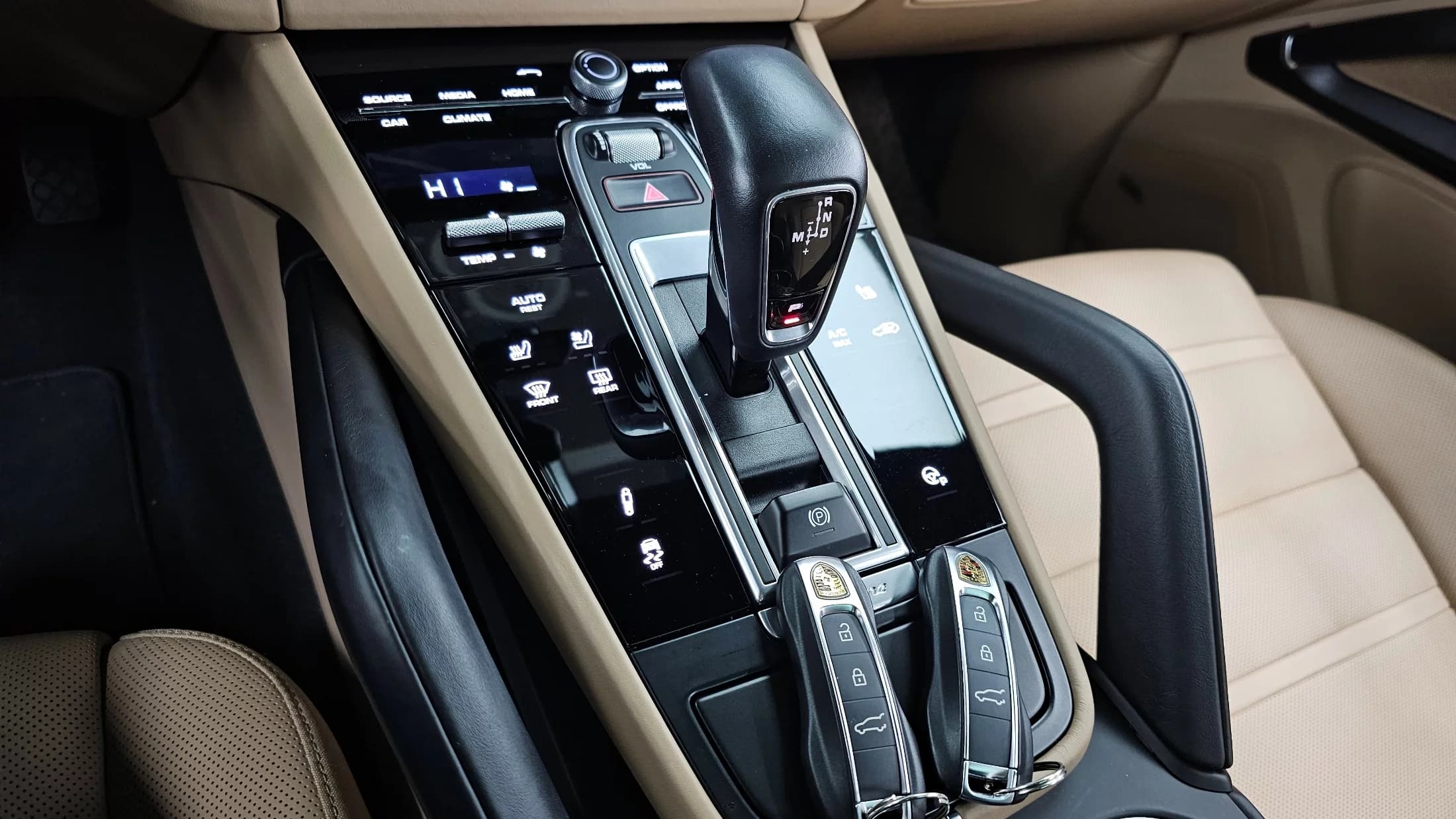 Porsche CAYENNE 3.0, 2021 г. 71463 км. — фото 9