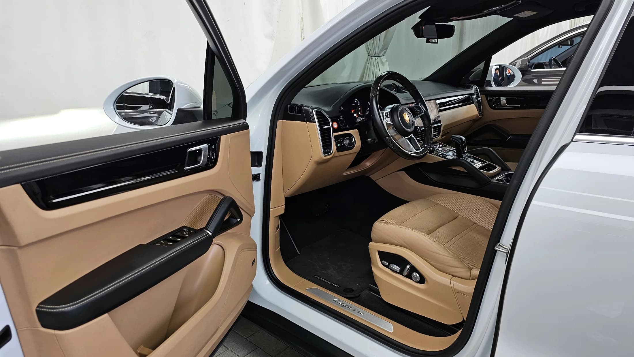 Porsche CAYENNE 3.0, 2021 г. 71463 км. — фото 10