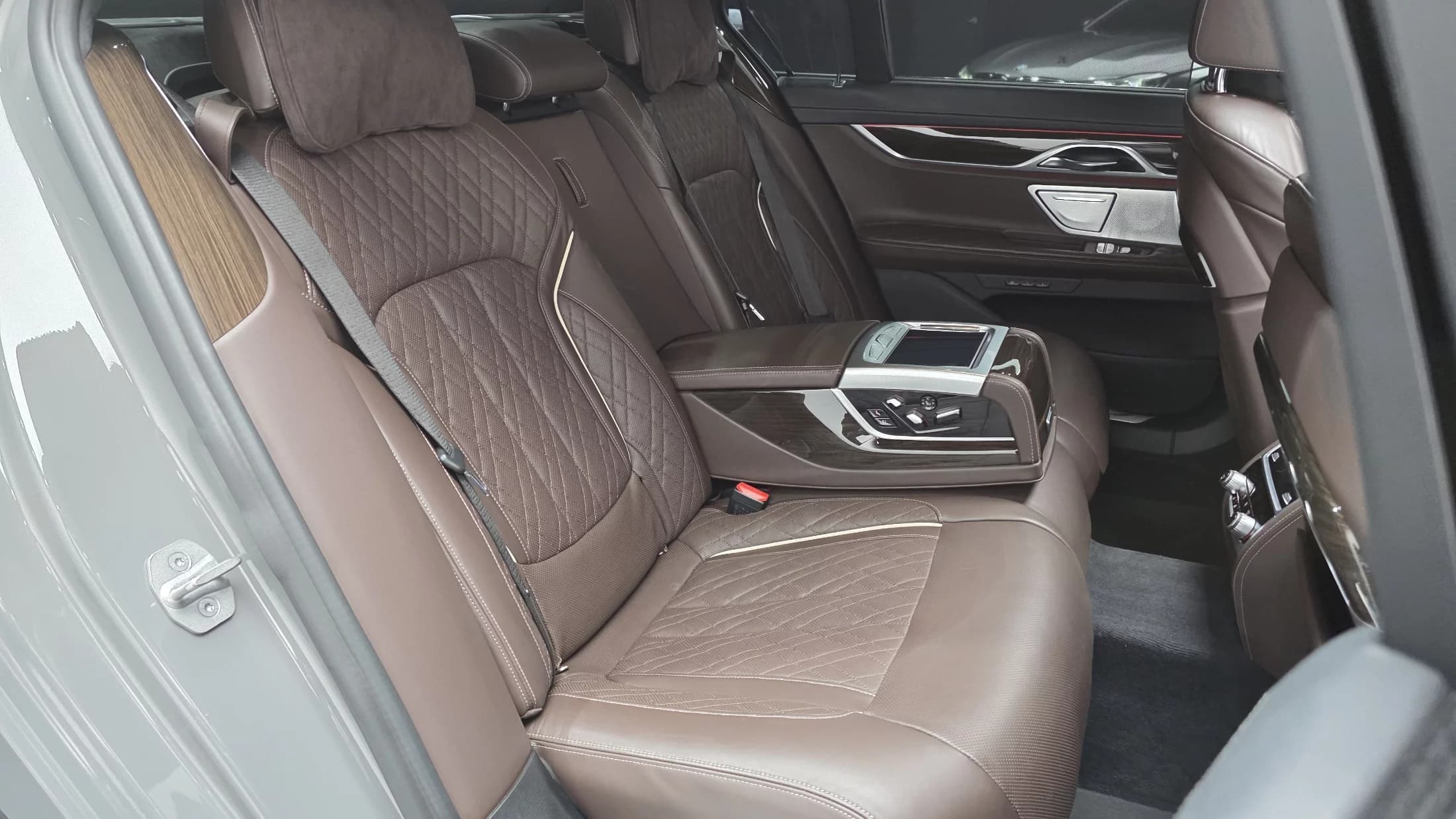 BMW 7-Series 740i Design Pure Excellence, 2022 г. 37846 км. — фото 12