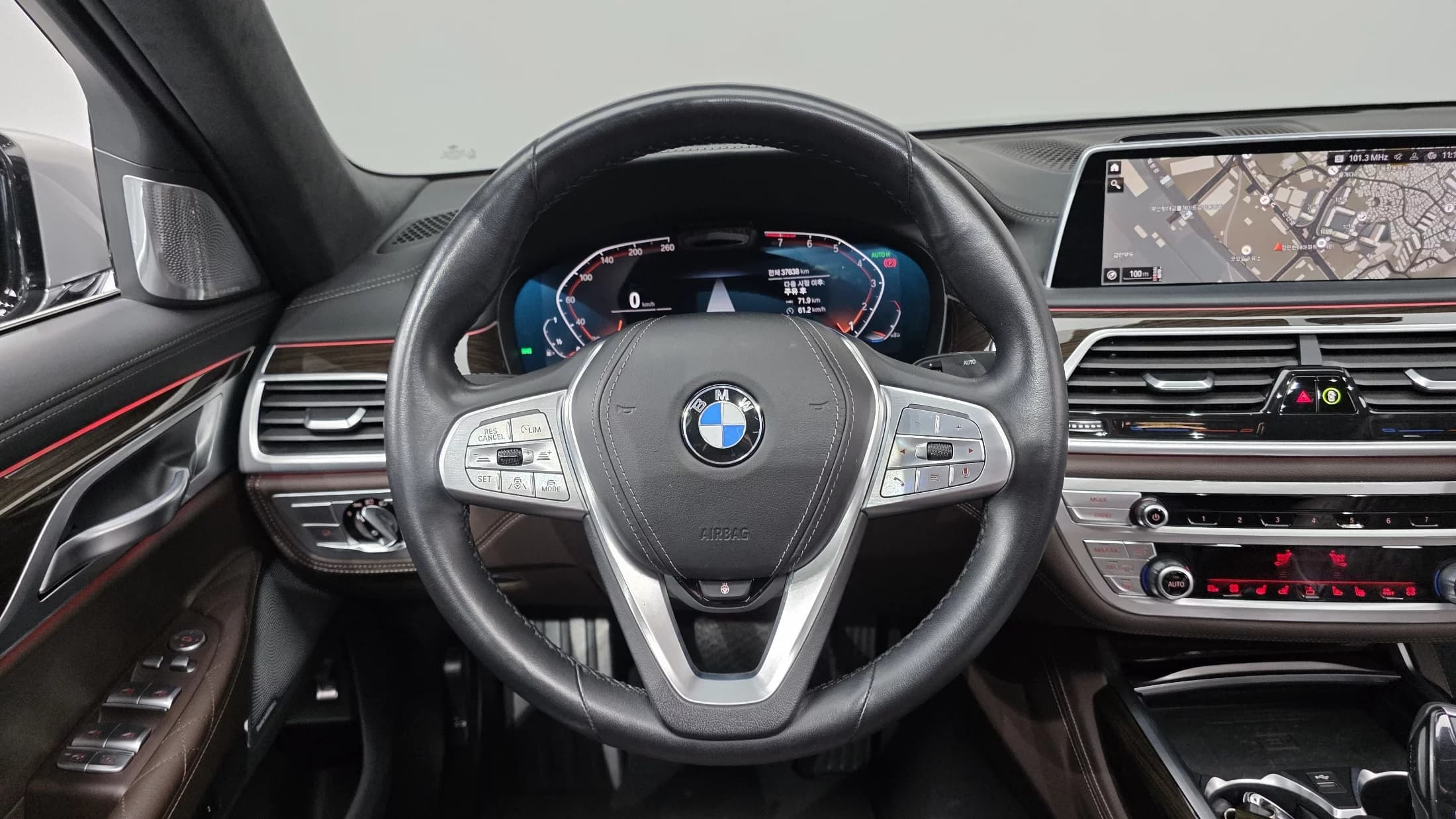 BMW 7-Series 740i Design Pure Excellence, 2022 г. 37846 км. — фото 13