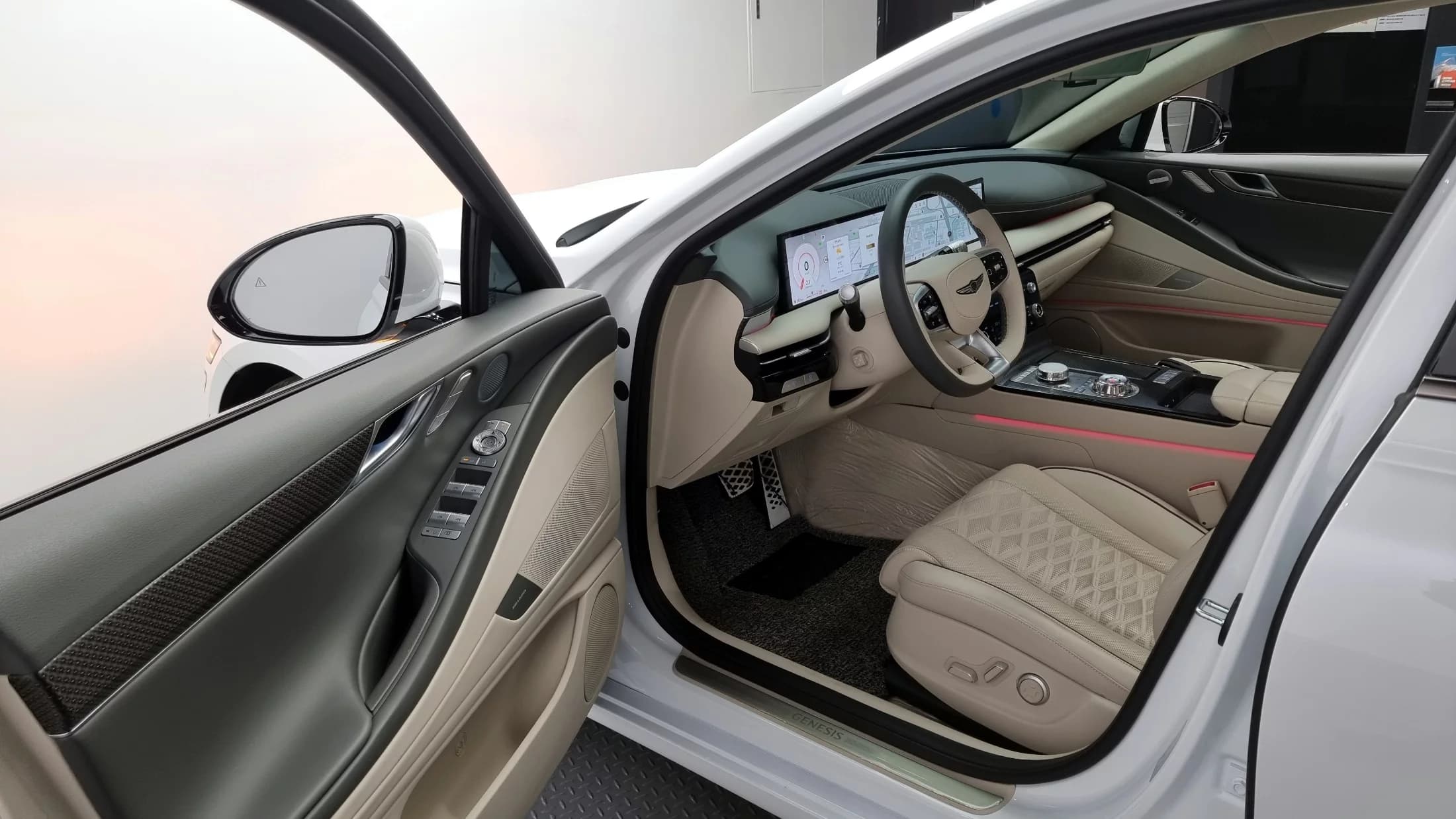 Genesis G80 Gasoline 2.5 Turbo AWD, 2025 г. 9742 км. — фото 11