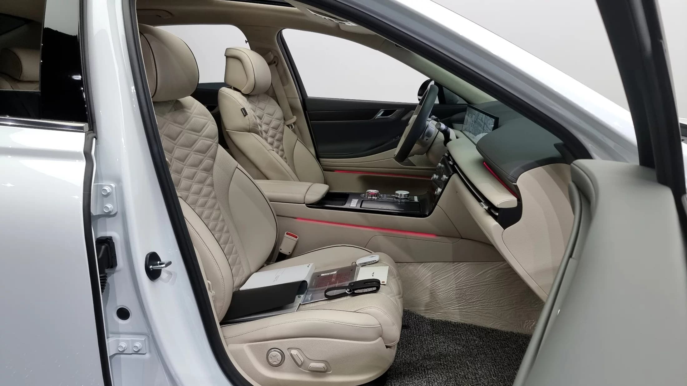 Genesis G80 Gasoline 2.5 Turbo AWD, 2025 г. 9742 км. — фото 10