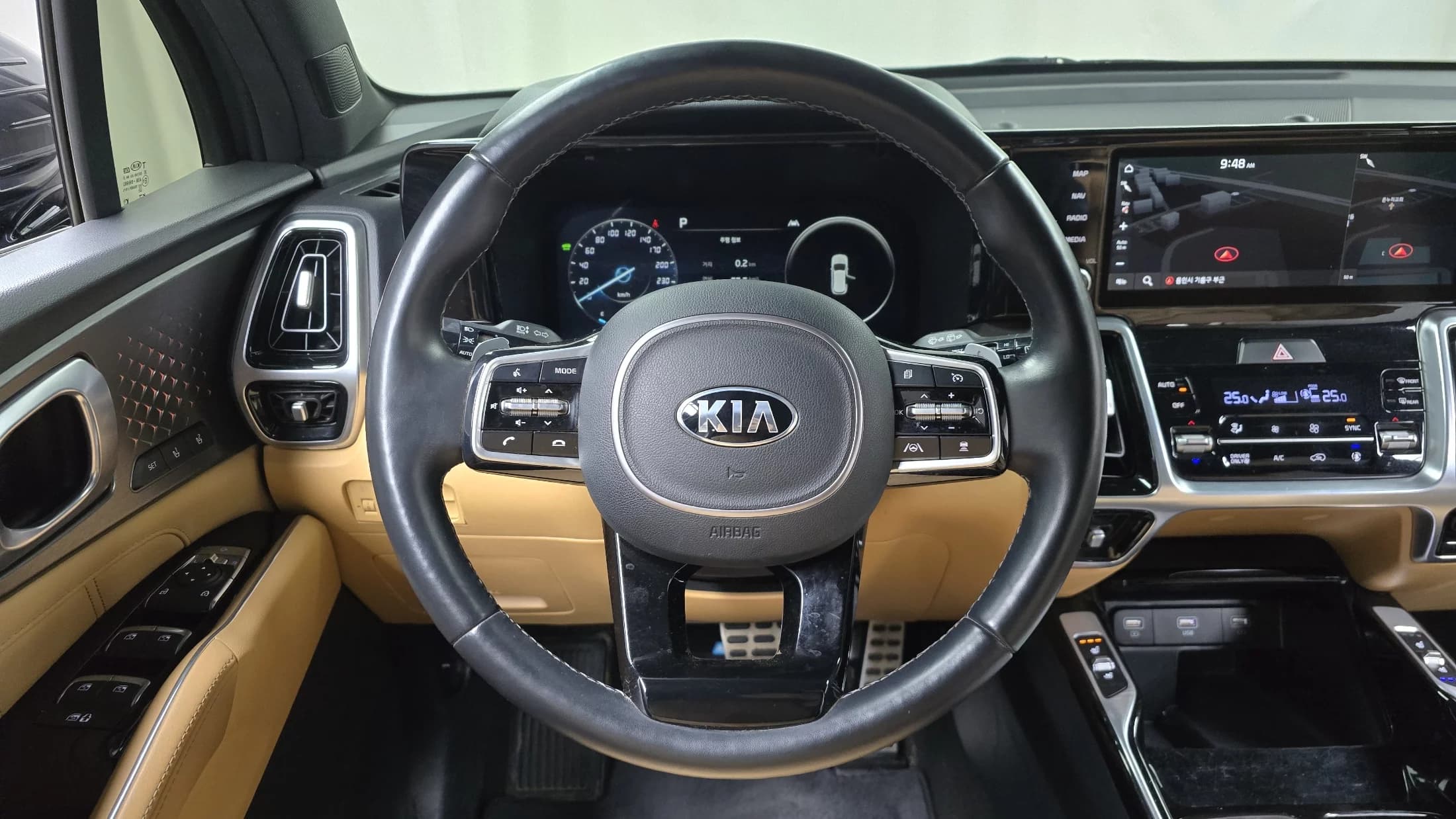Kia Sorento HEV 1.6 4WD Signature, гибрид, 2021 г. 37602 км. — фото 13