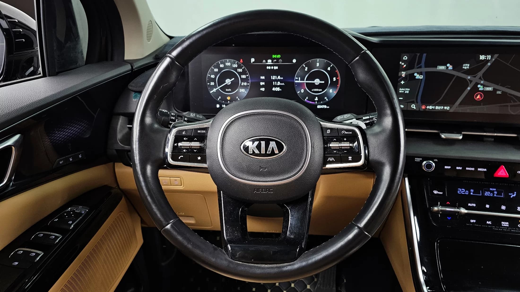 Kia Carnival 7-Seater Signature, 2021 г. 65604 км. — фото 13