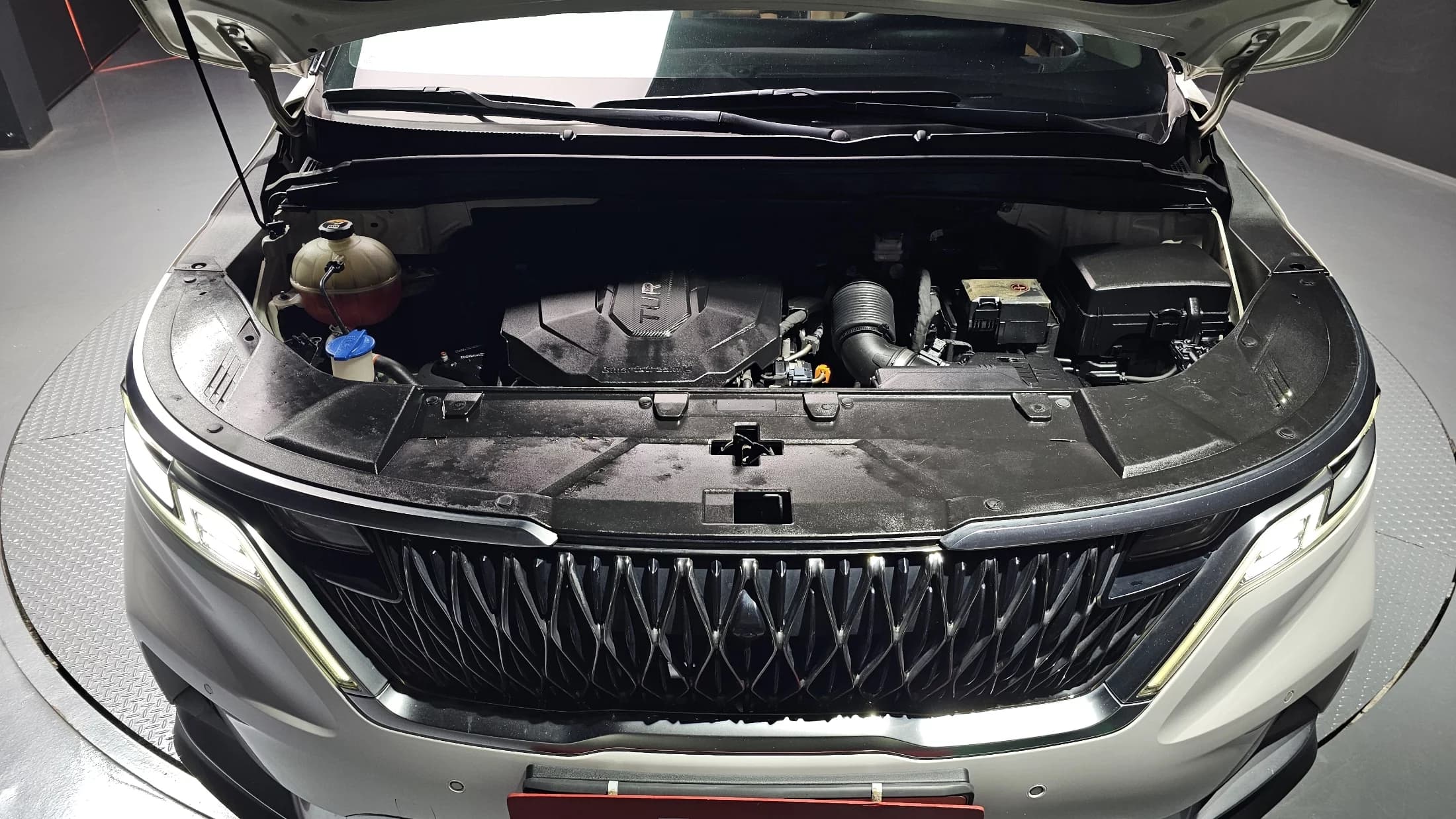 Kia Carnival 9-Seater Signature, 2021 г. 162208 км. — фото 6