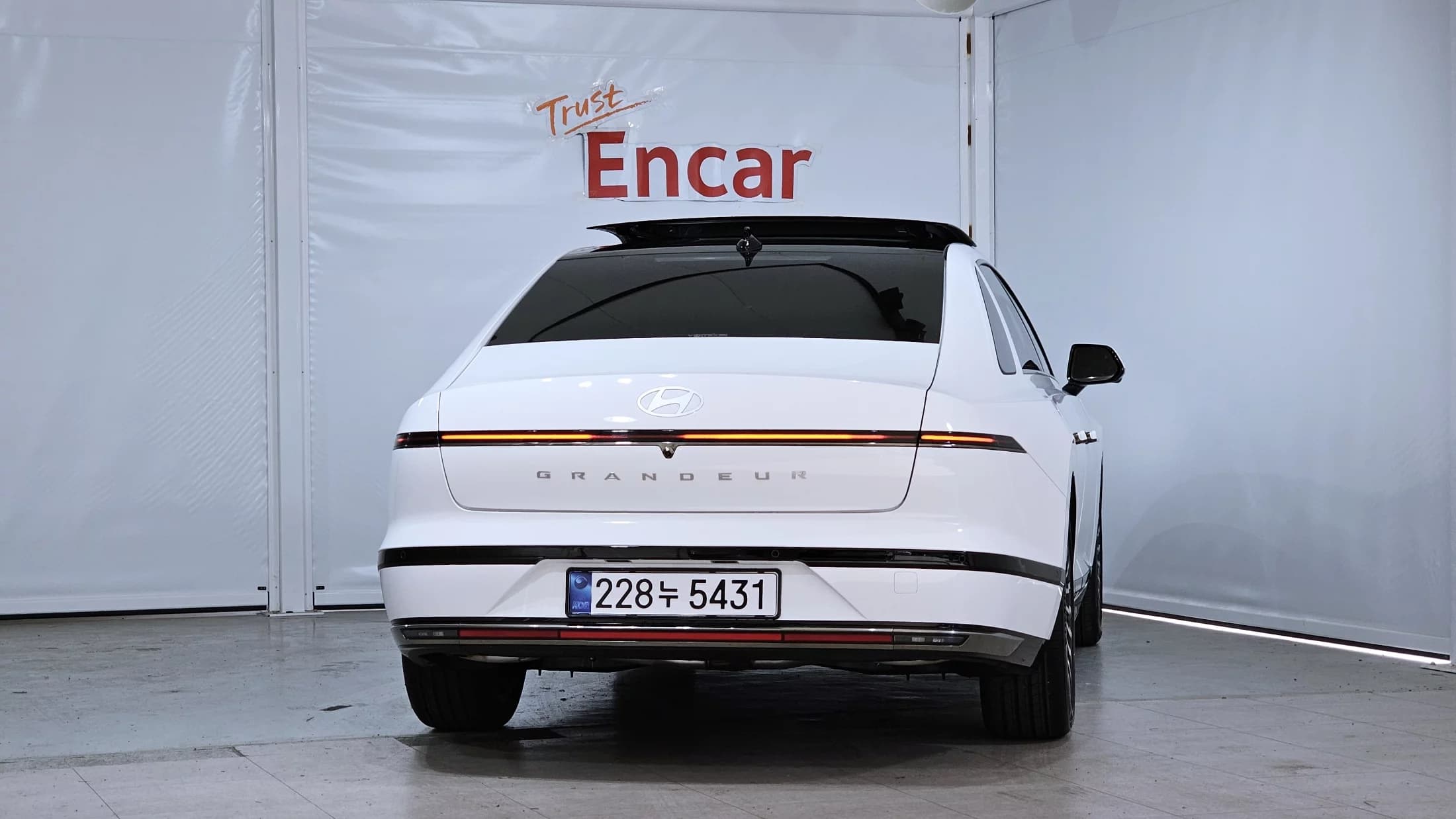 Hyundai Grandeur 2,5 Gasoline 2WD Calligraphy, 2025 г. 4662 км. — фото 4