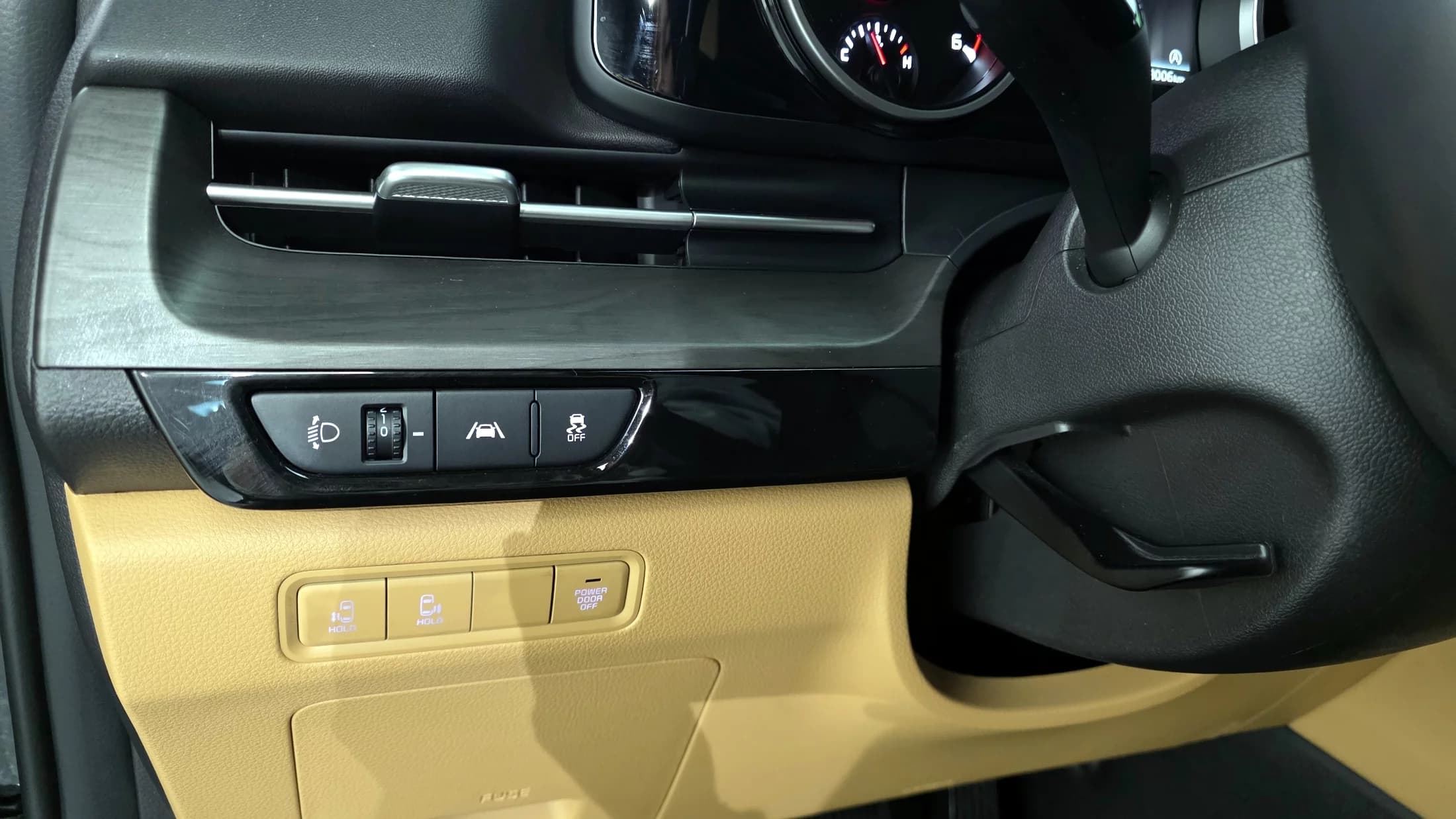 Kia Carnival 9-Seater Prestige, 2022 г. 68135 км. — фото 15