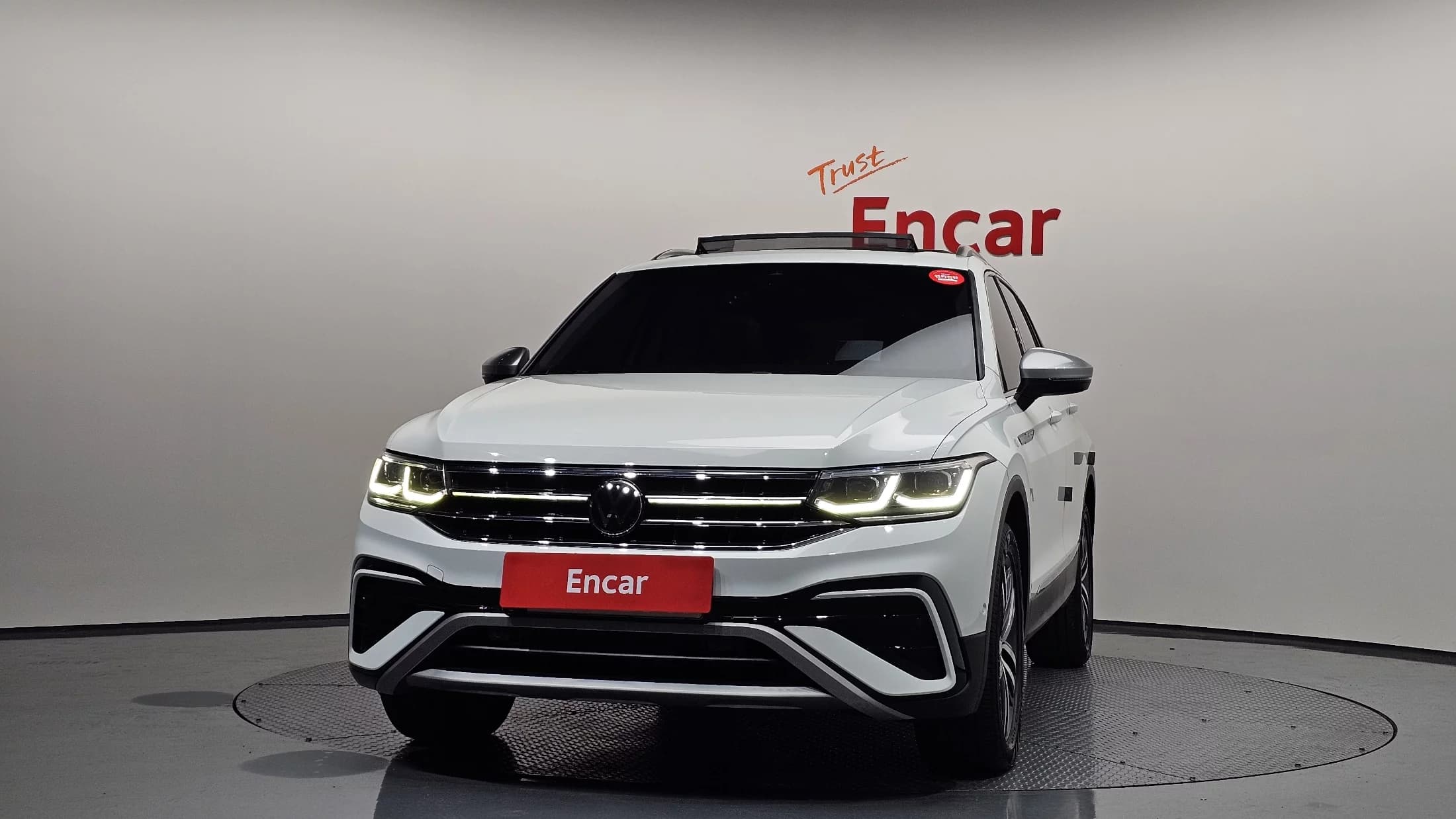 Volkswagen TIGUAN 2.0 TSI Prestige, 2024 г. 25775 км. — фото 3