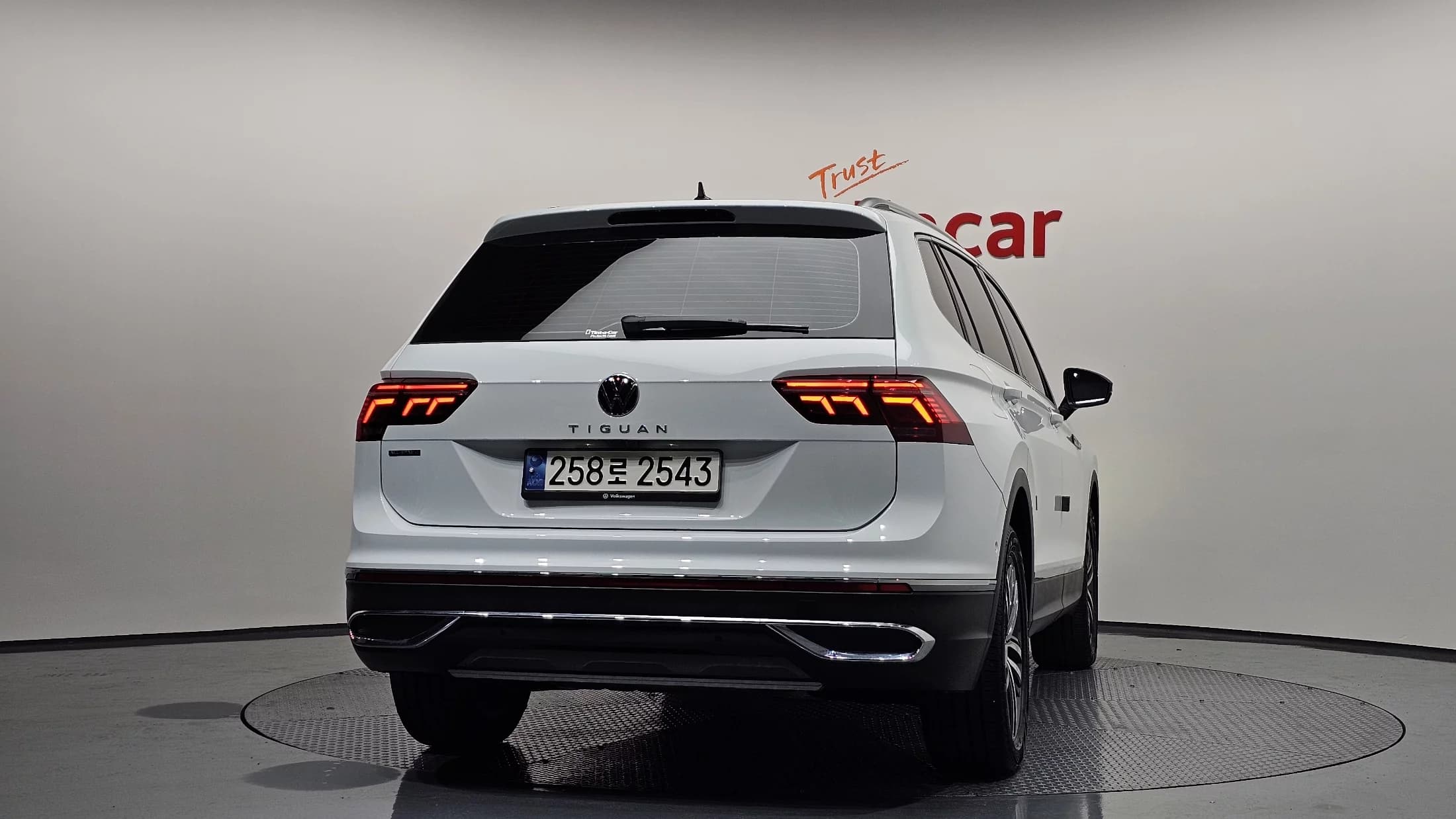 Volkswagen TIGUAN 2.0 TSI Prestige, 2024 г. 25775 км. — фото 4