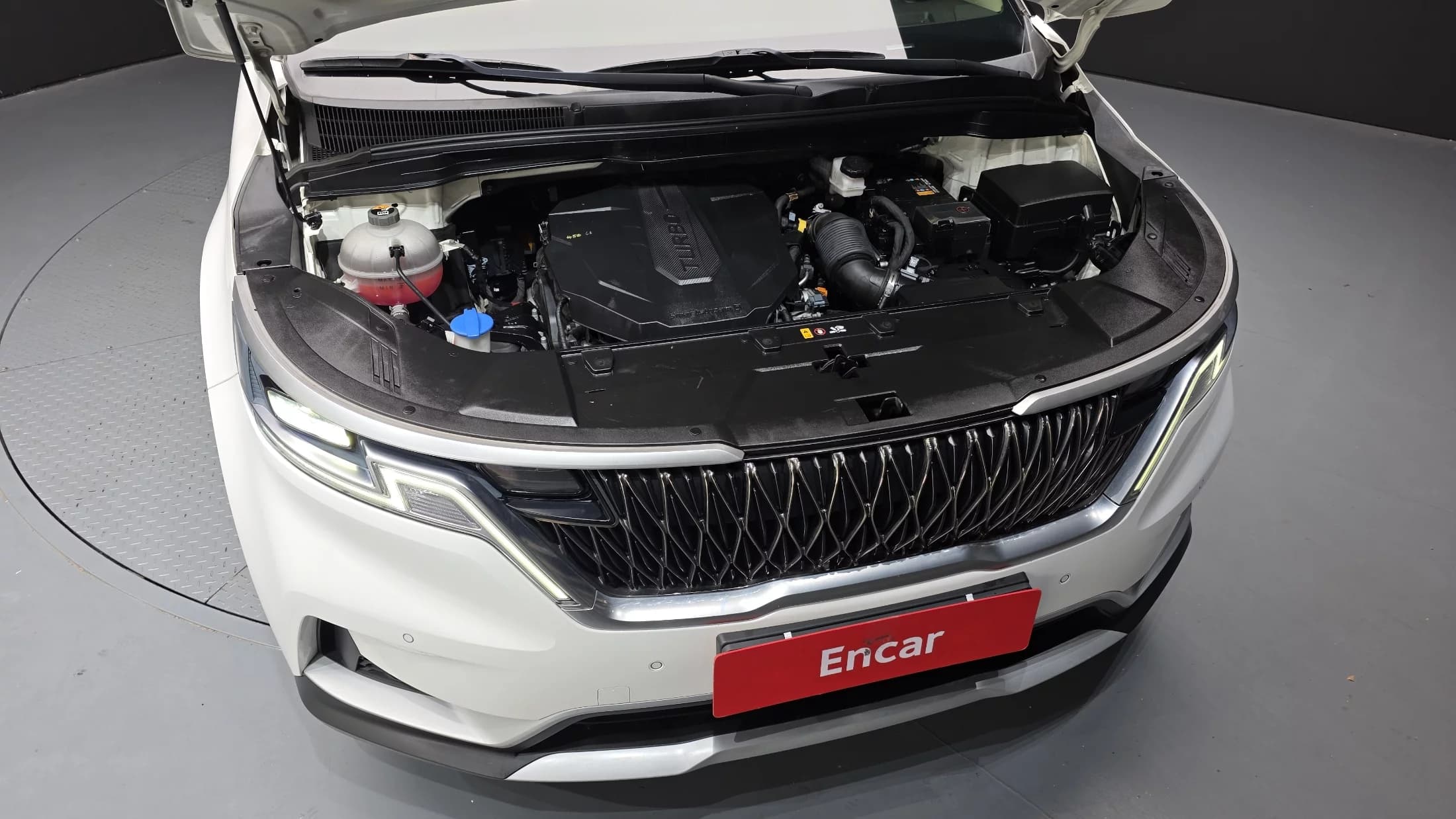 Kia Carnival 9-Seater Prestige, 2021 г. 83772 км. — фото 6
