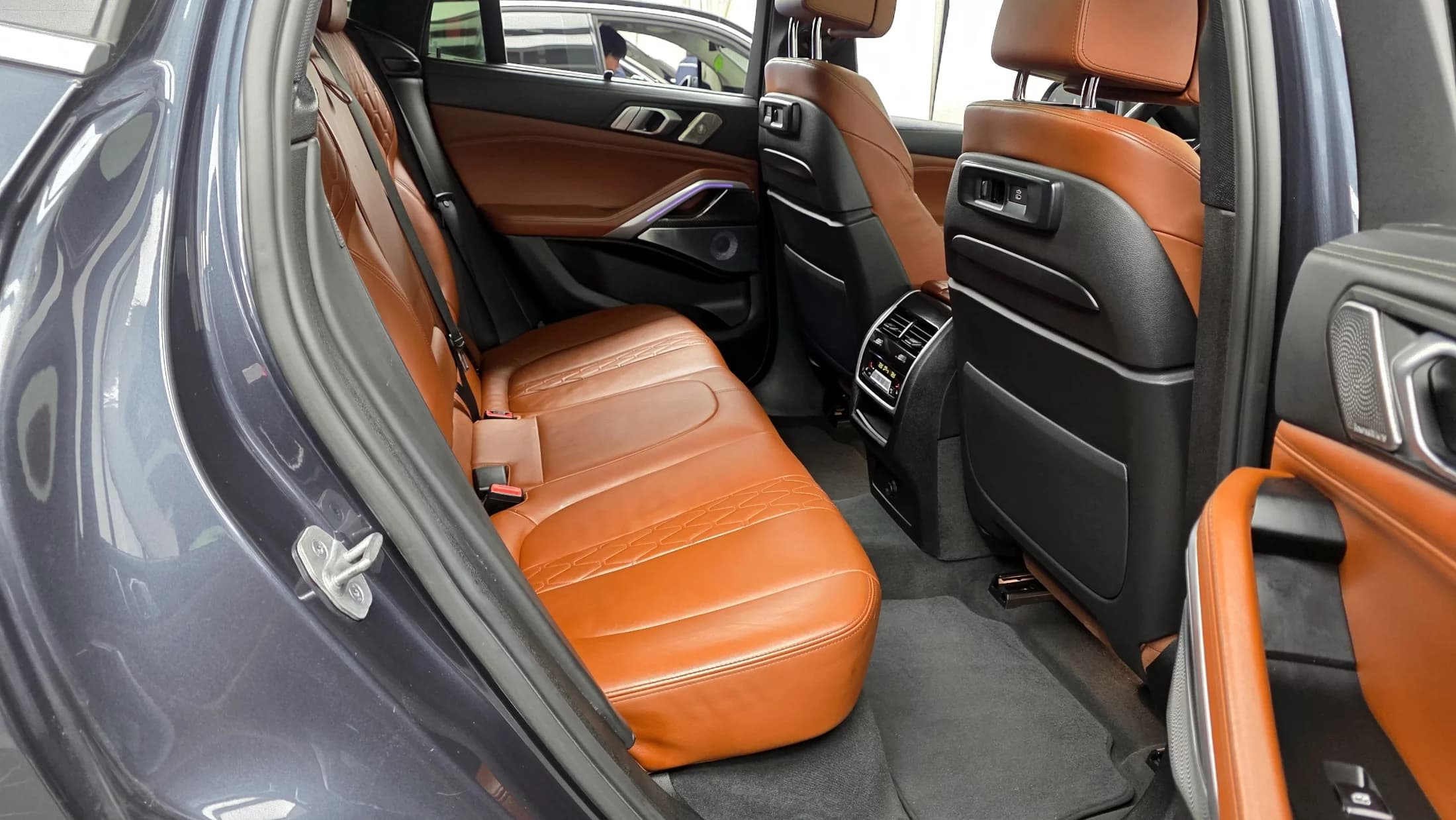 BMW X6 M50i, 2021 г. 89448 км. — фото 12