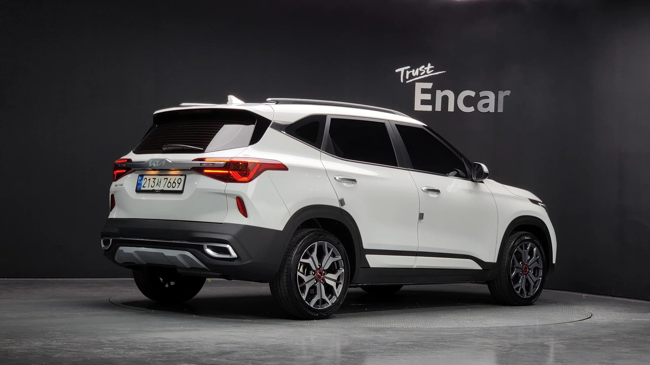 Kia Seltos Gasoline 1.6 Turbo 2WD Signature, 2021 г. 27758 км. — фото 2