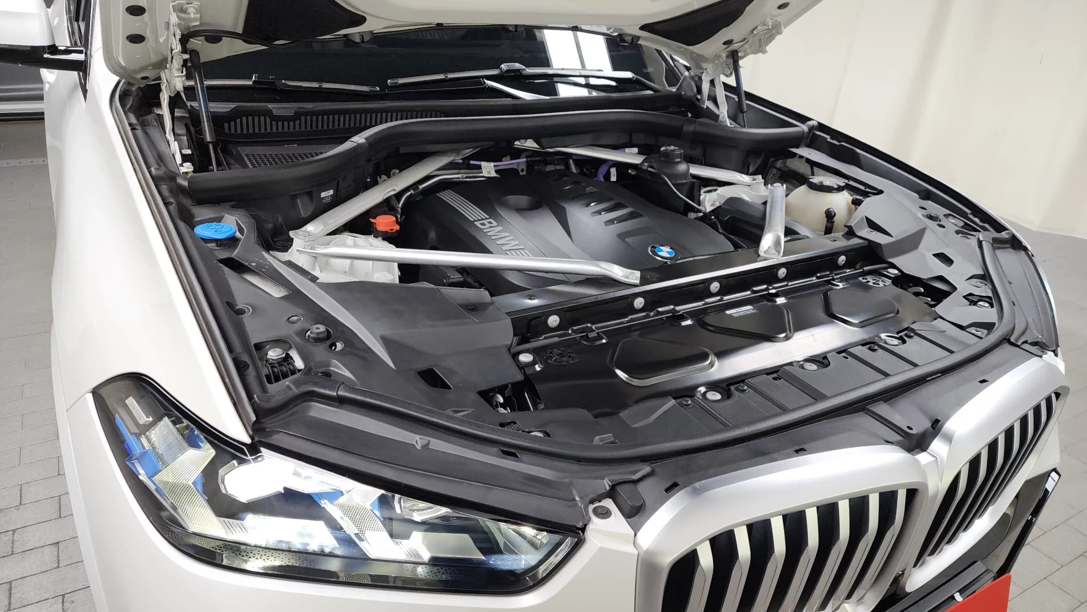 BMW X5 xDrive 40i M Sport, 2023 г. 35022 км. — фото 6