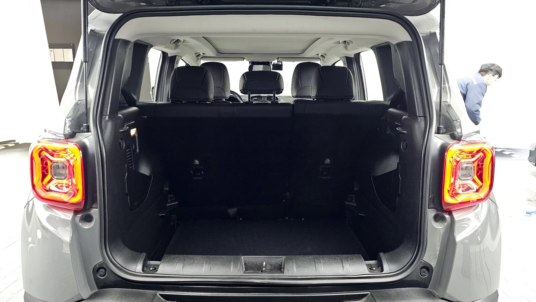 Jeep RENEGADE 2.4 Limited, 2021 г. 50200 км. — фото 20