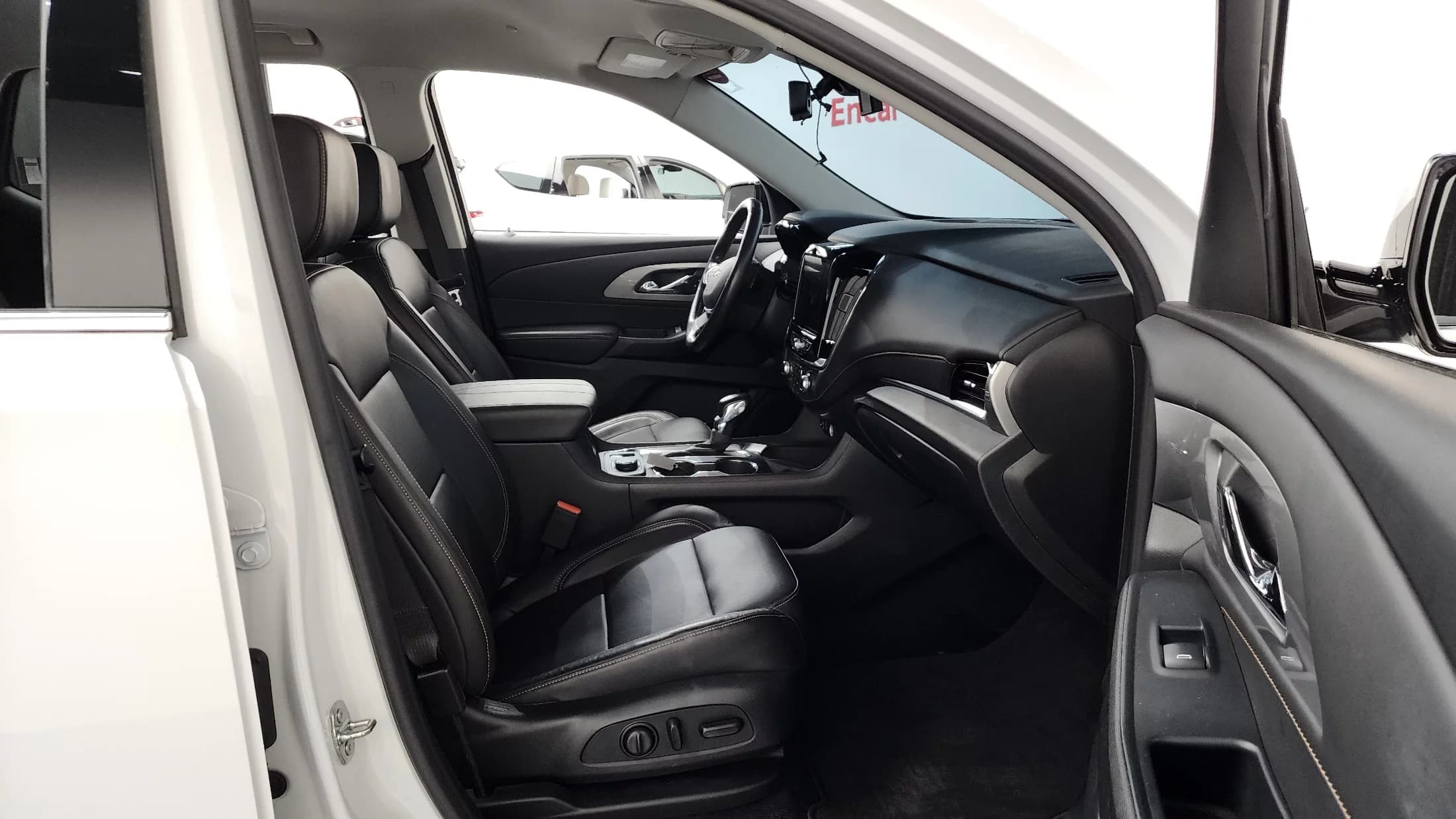 Daewoo Traverse 3.6 AWD LT Leather Premium, 2021 г. 55477 км. — фото 11