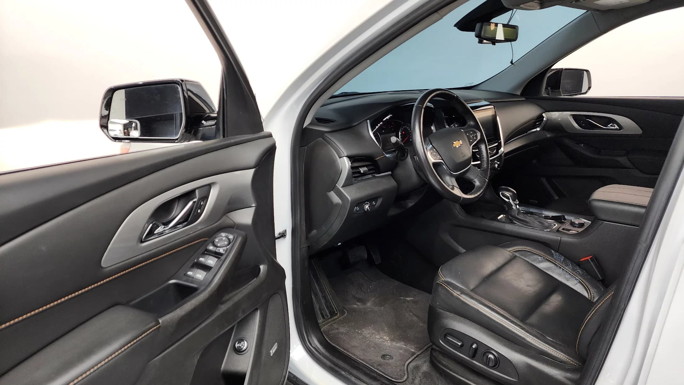 Daewoo Traverse 3.6 AWD LT Leather Premium, 2021 г. 55477 км. — фото 10