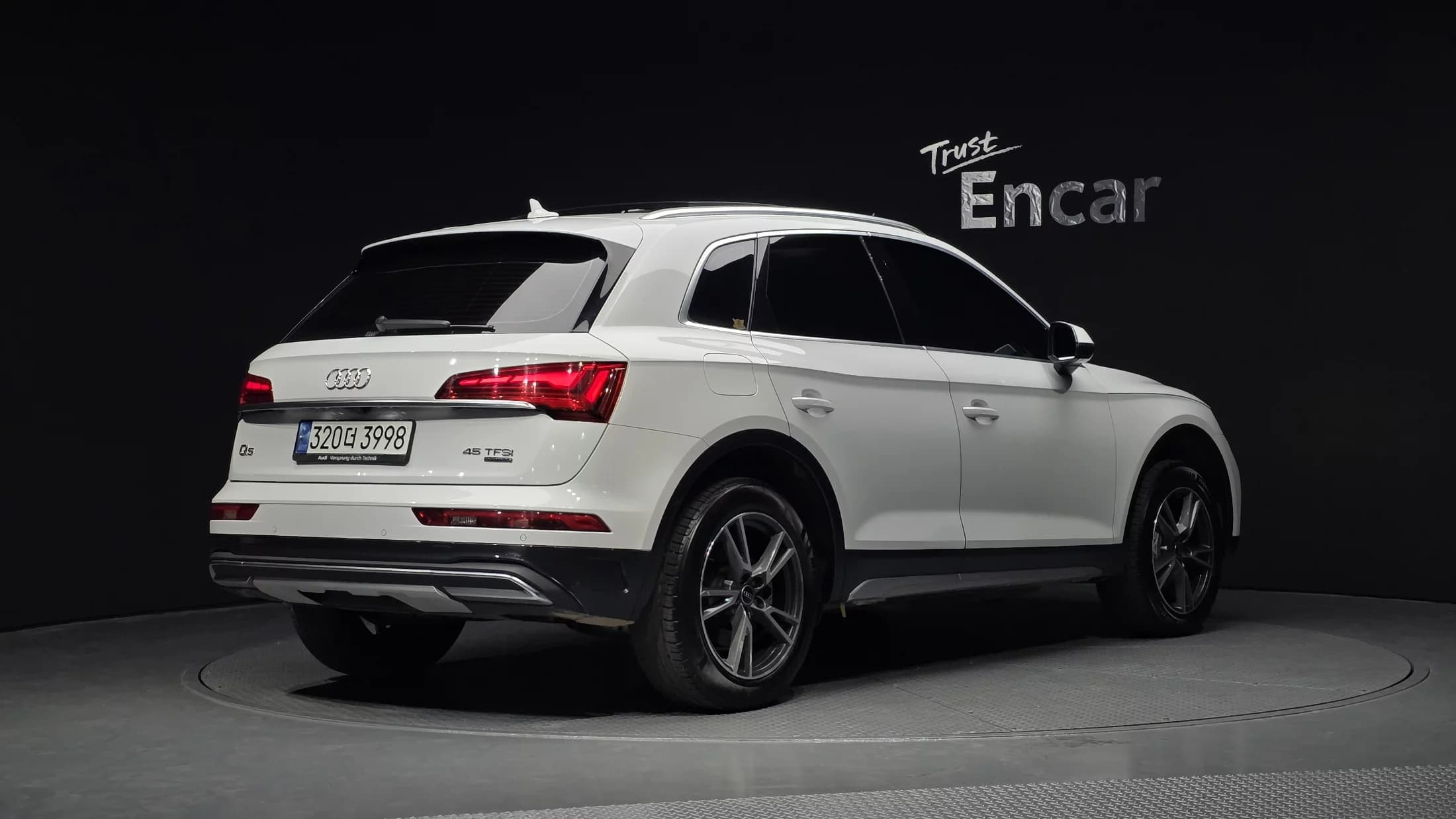 Audi Q5 45 TFSI Quattro, 2022 г. 117552 км. — фото 2