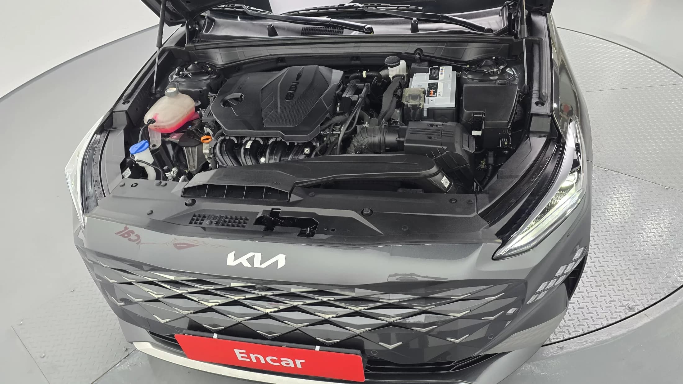 Kia K8 2.5 Gasoline 2WD Noblesse, 2022 г. 44816 км. — фото 6