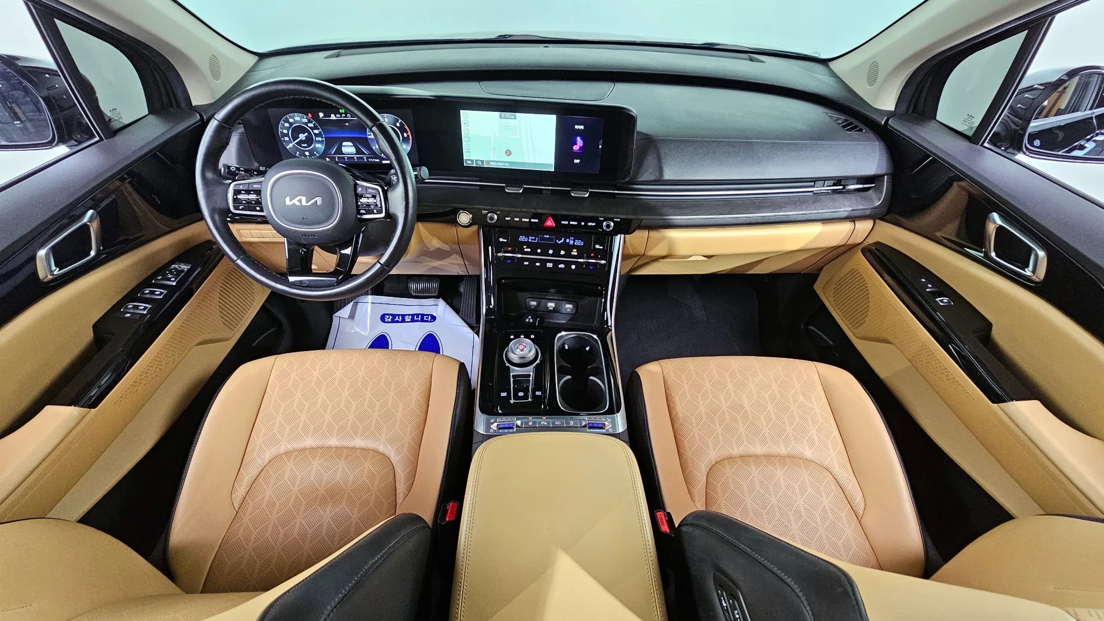 Kia Carnival 9-Seater Noblesse, 2023 г. 55887 км. — фото 7