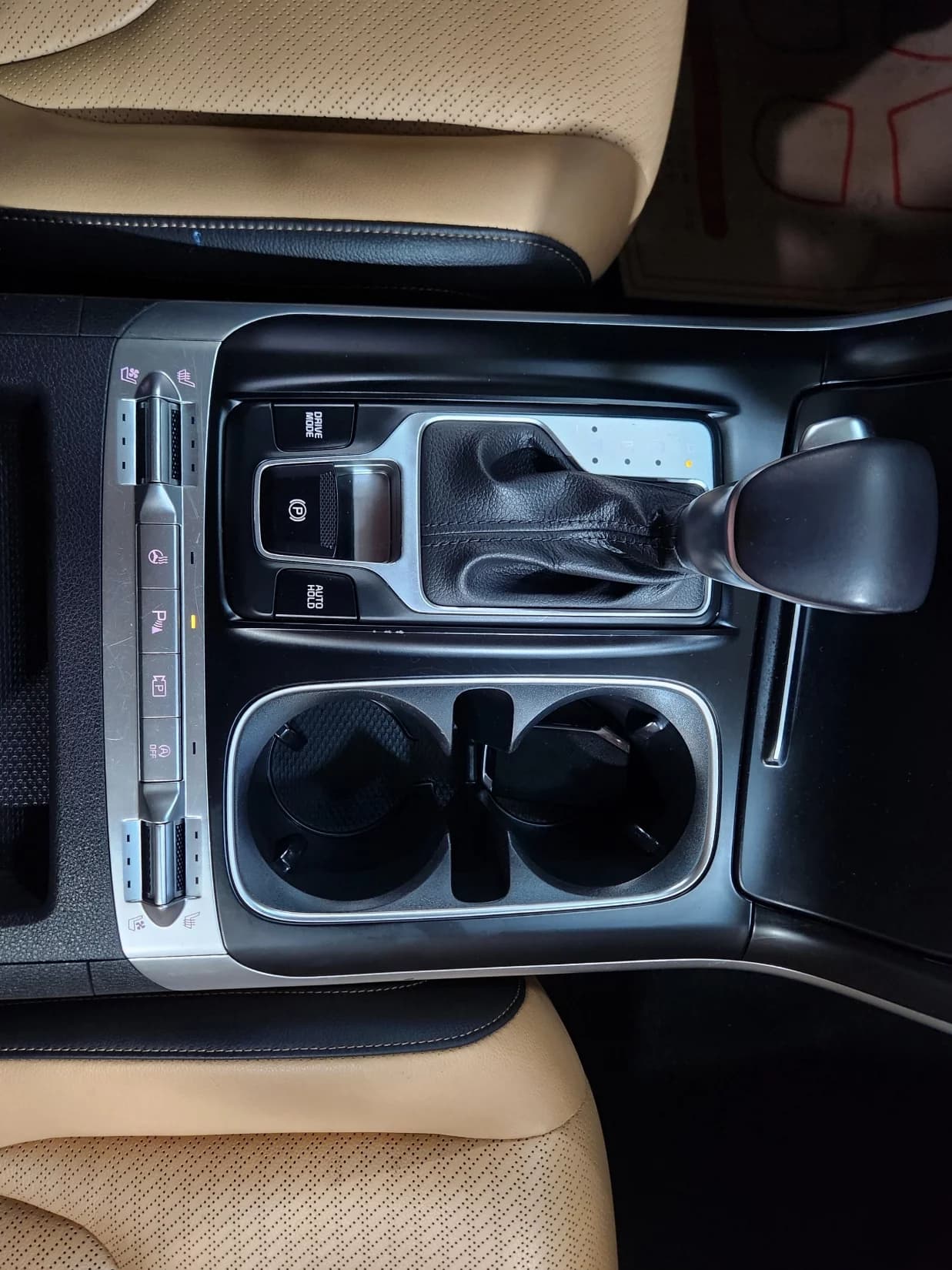 Kia Carnival 9-Seater Prestige, 2021 г. 52554 км. — фото 9
