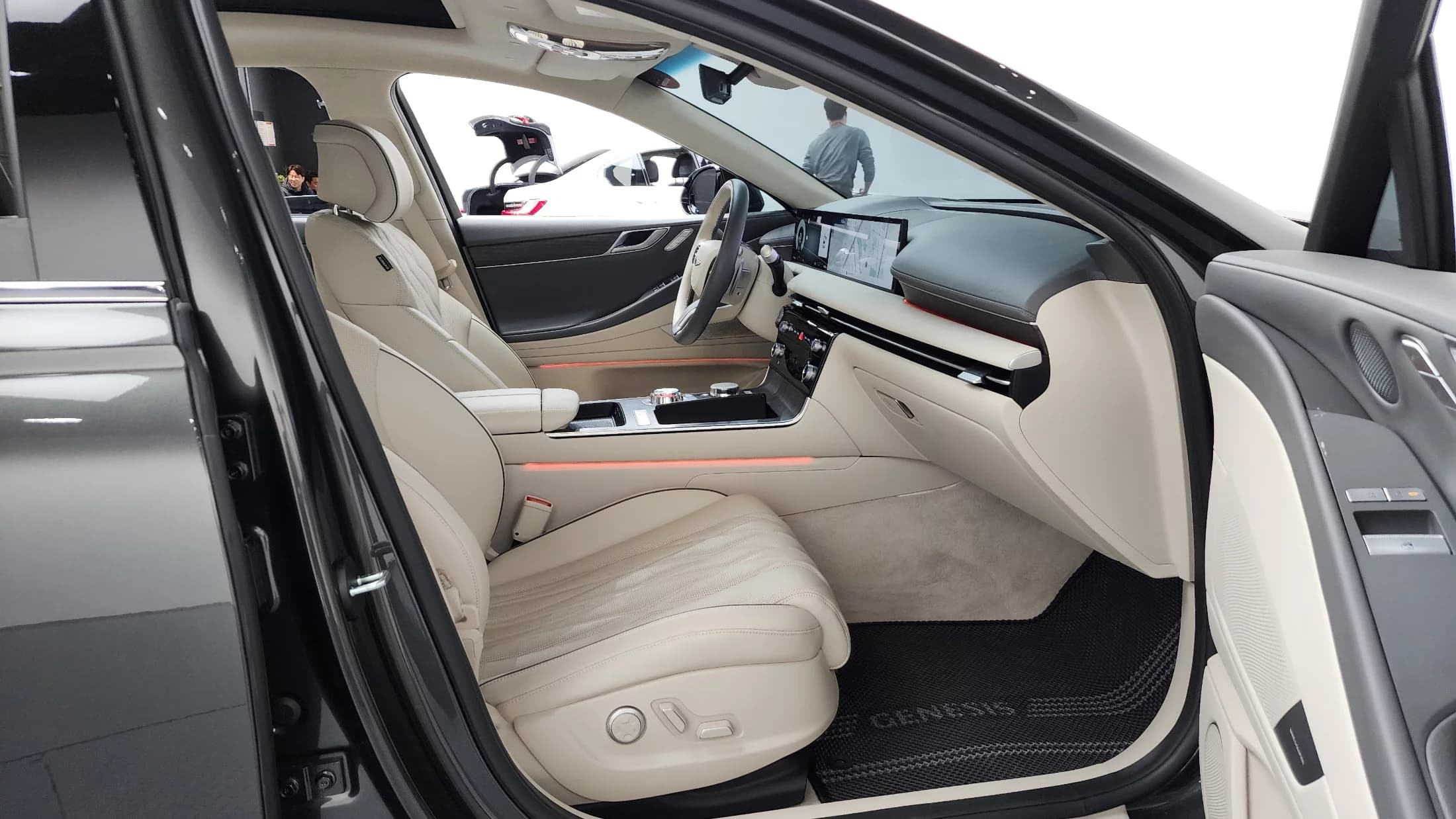 Genesis G80 Gasoline 2.5 Turbo AWD, 2024 г. 13945 км. — фото 11