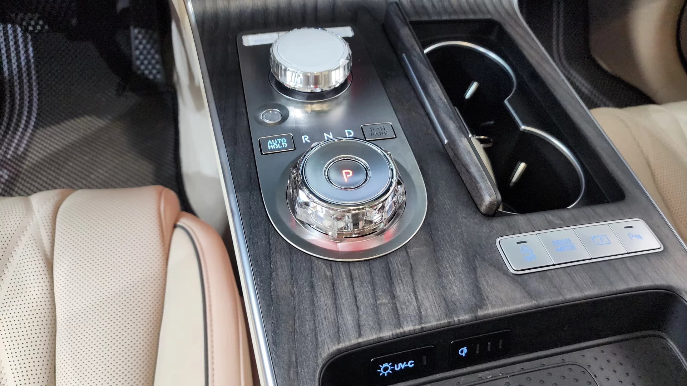 Genesis G80 Gasoline 2.5 Turbo AWD, 2024 г. 13945 км. — фото 9