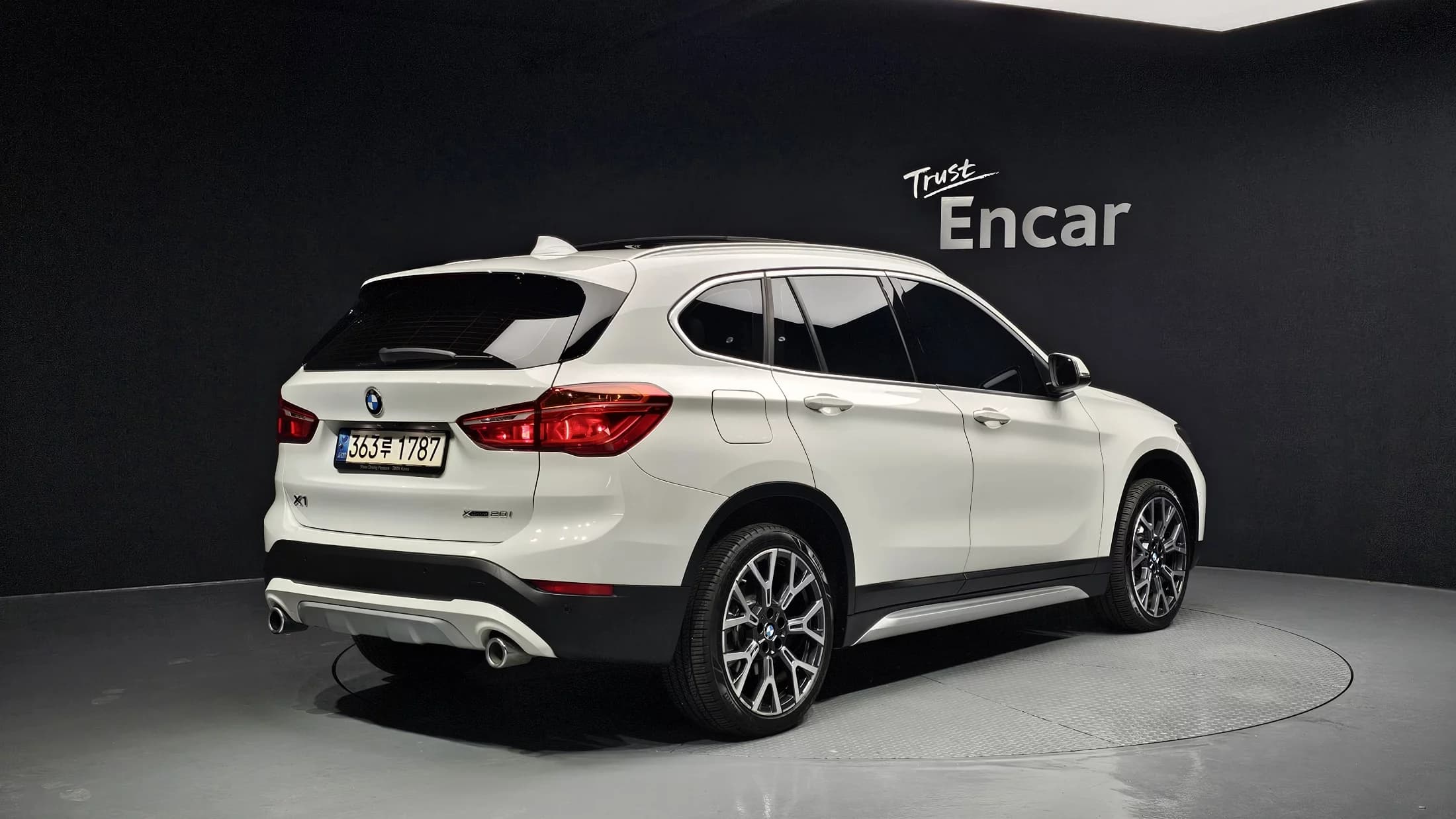 BMW X1 xDrive 20i xLine, 2022 г. 33078 км. — фото 2