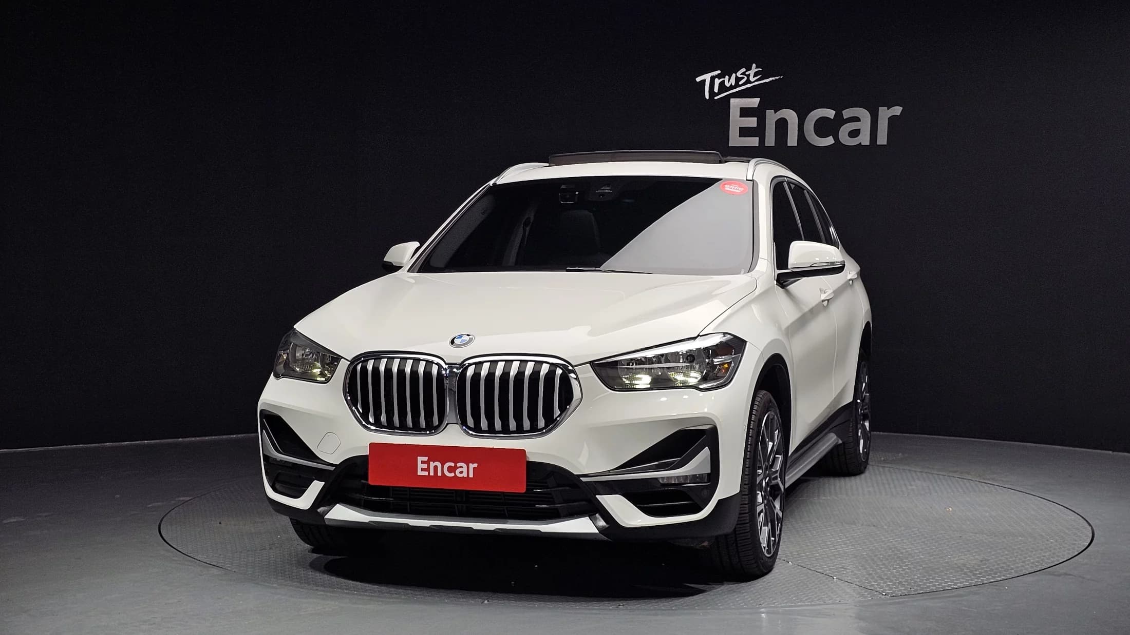 BMW X1 xDrive 20i xLine, 2022 г. 33078 км. — фото 3