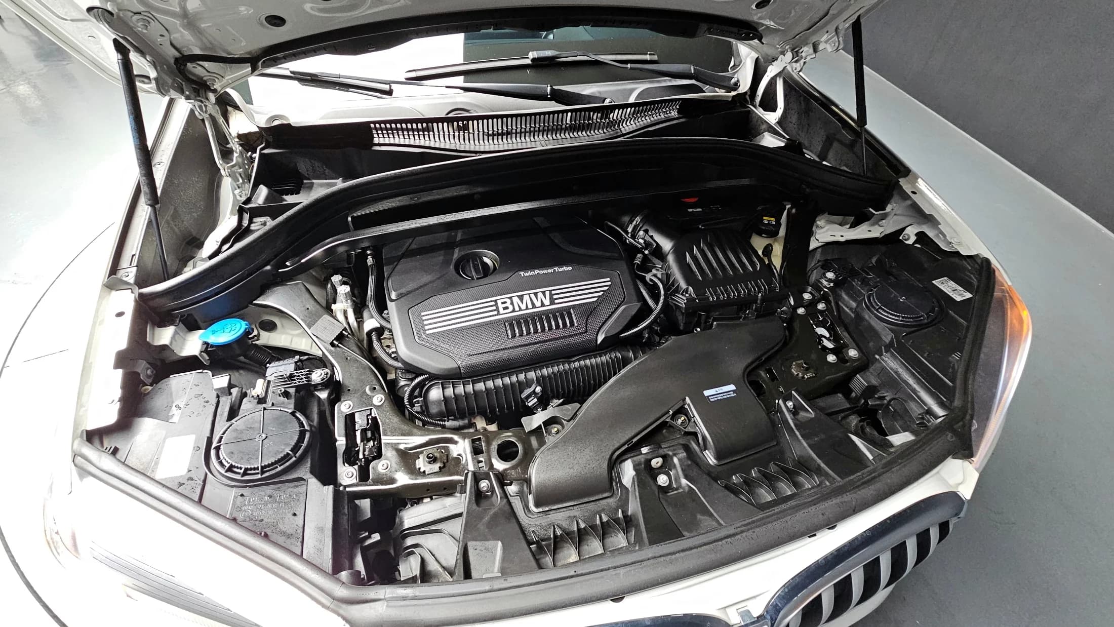 BMW X1 xDrive 20i xLine, 2022 г. 33078 км. — фото 6