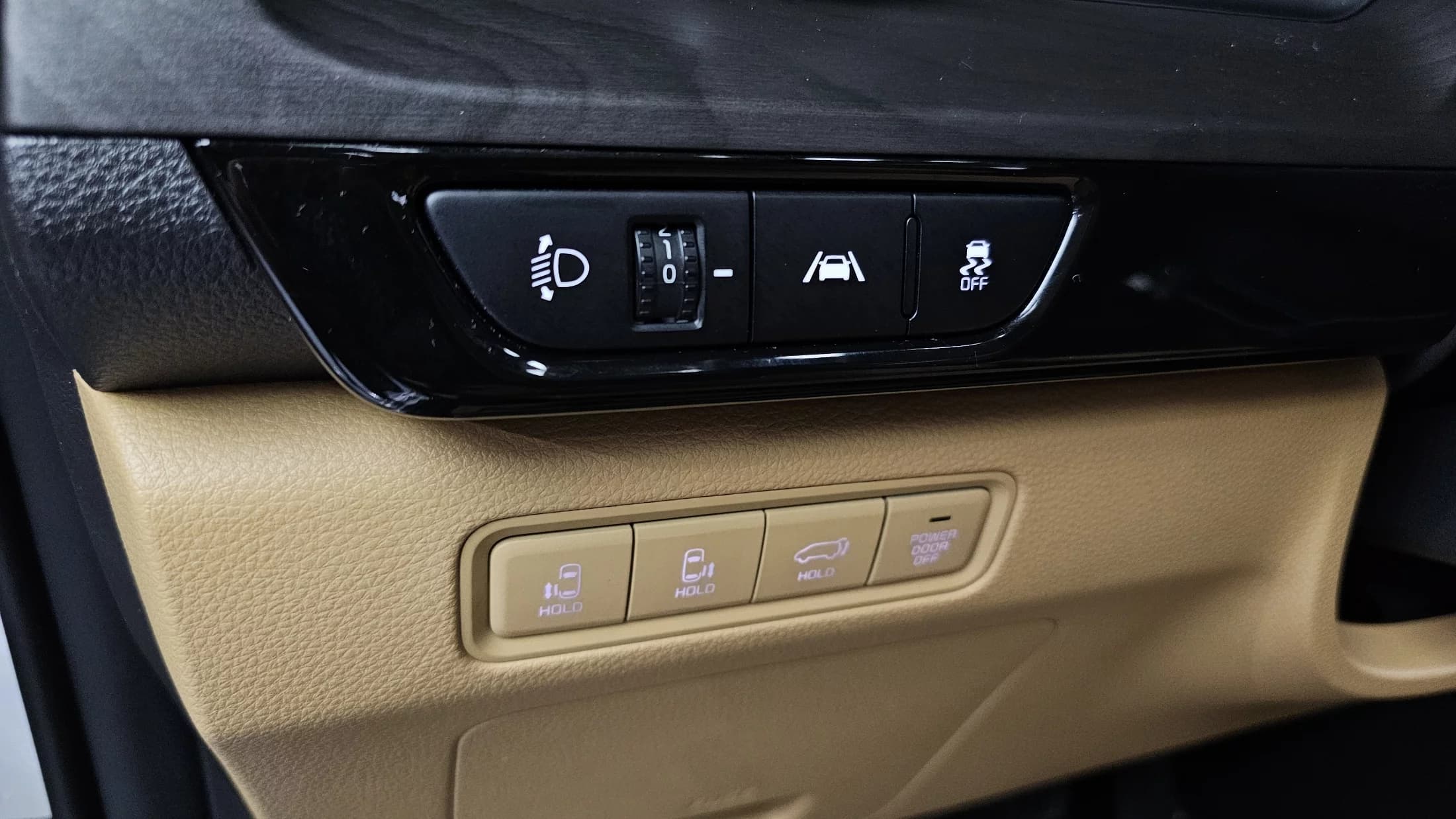 Kia Carnival 7-Seater Signature, 2021 г. 69507 км. — фото 14