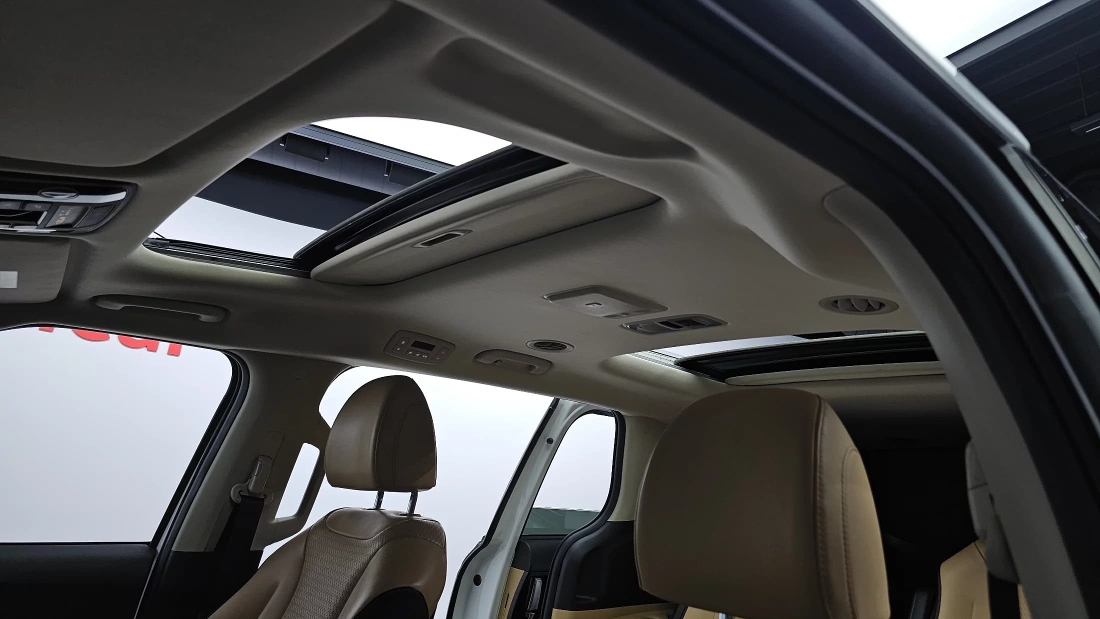 Kia Carnival 7-Seater Signature, 2021 г. 69507 км. — фото 18