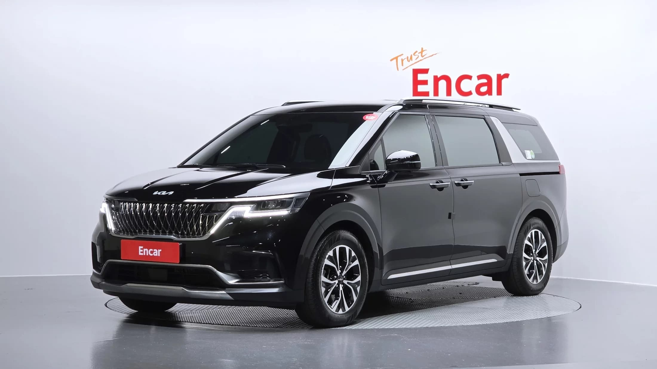 Kia Carnival Gasoline 9-Seater Signature, 2023 г. 39922 км.